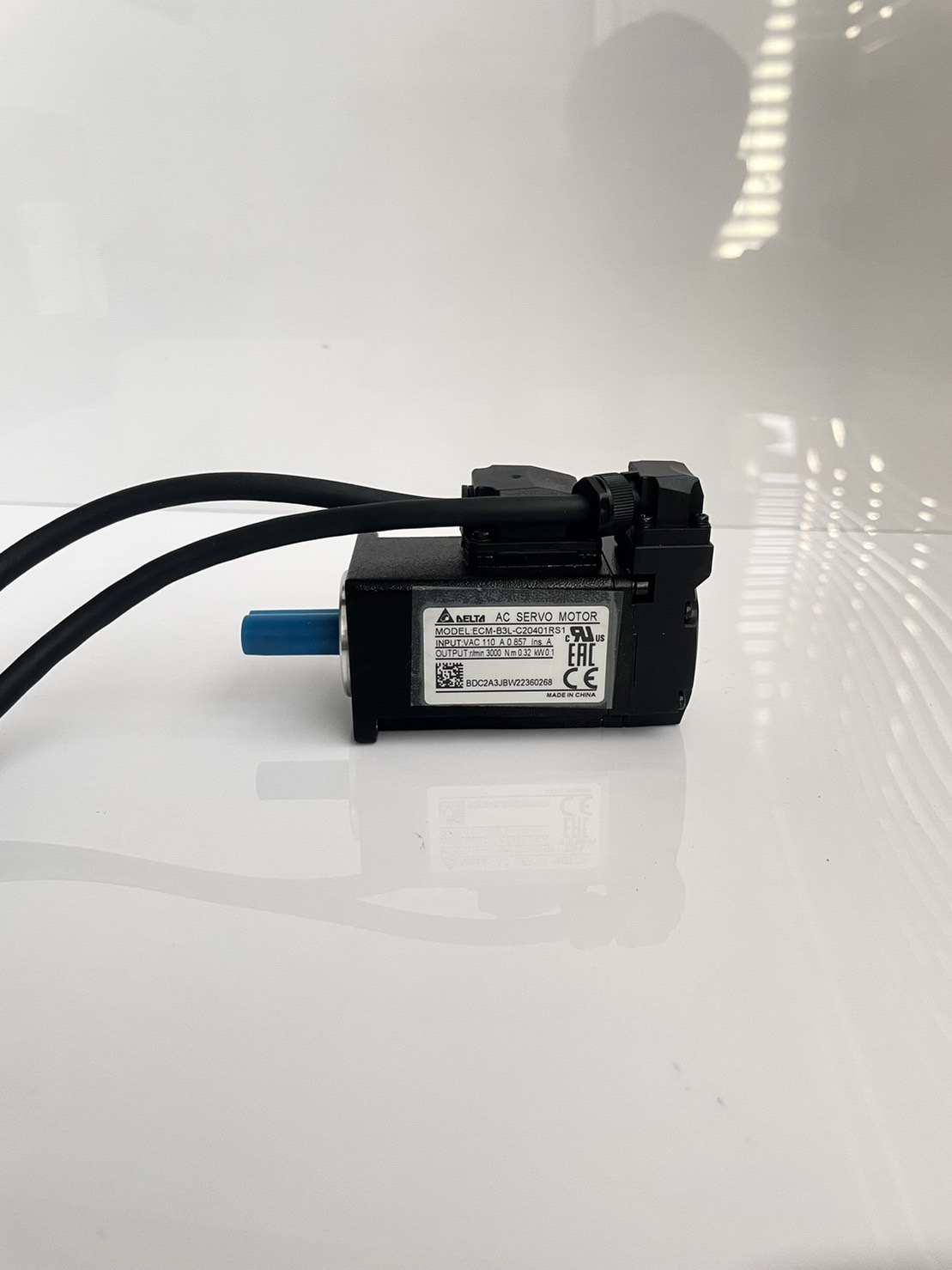 Delta AC Servo Motor ECM-B3L-C20401RS1 100w (without brake)