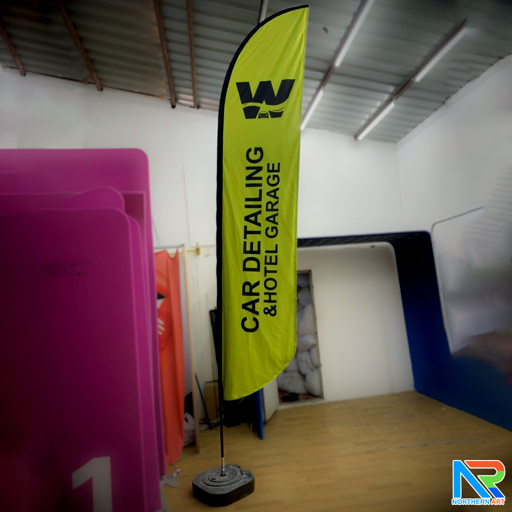 ธงชายหาด รุ่น 2IN 1 ขนาด L แบบใบกล้วย สูง 400 cm.(เมื่อประกอบเสาและผ้าแล้ว) ถอดประกอบได้ พร้อมกระเป๋า 1 ใบ