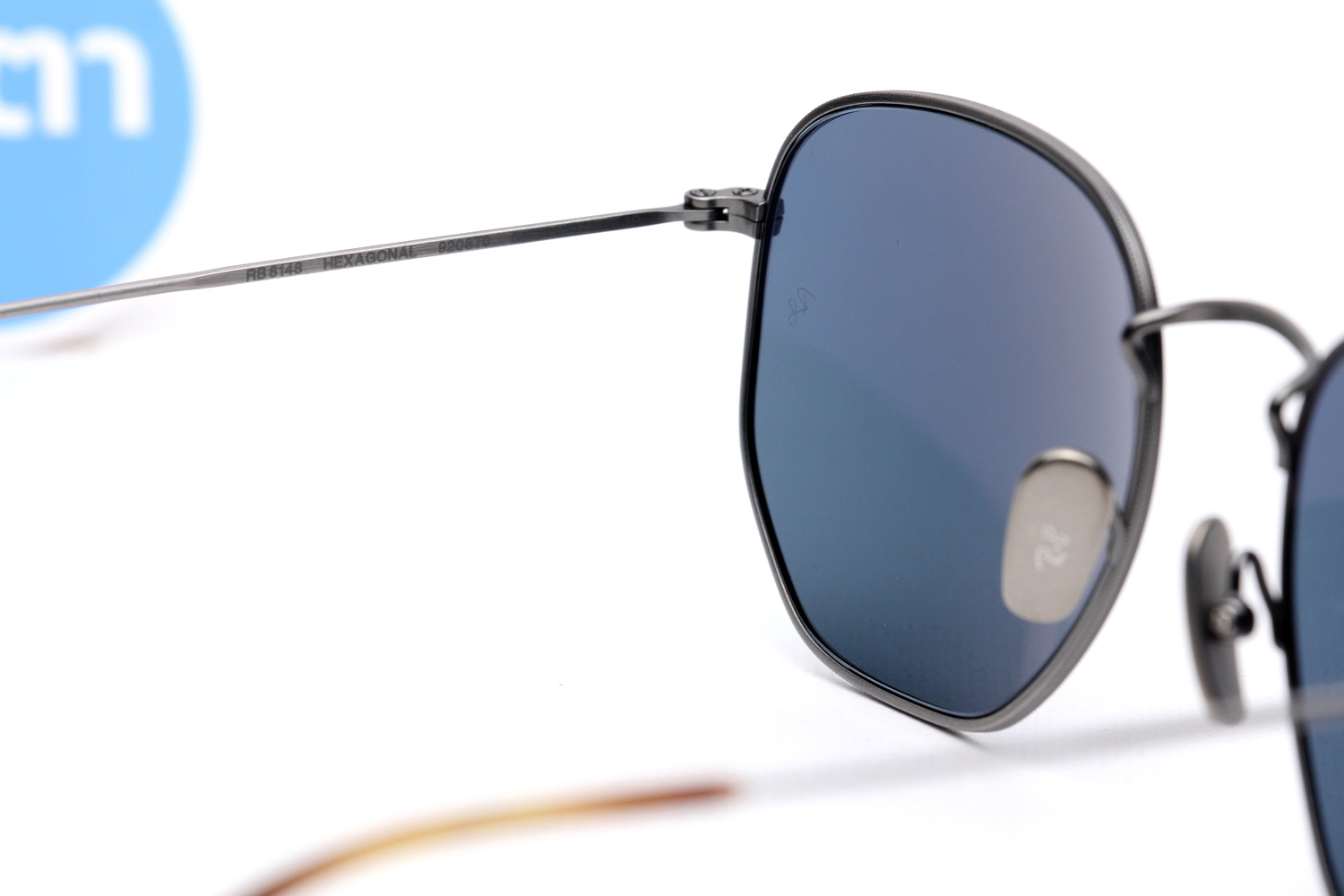 RayBan RB8148 9208T0 POLARIZED HEXAGONAL TITANIUM COLLECTION