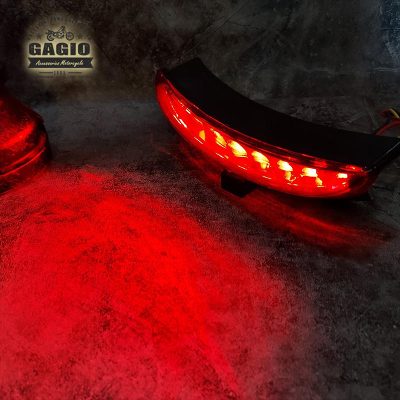 ไฟท้าย LED โค้ง วินเทจ เลนส์ แดง