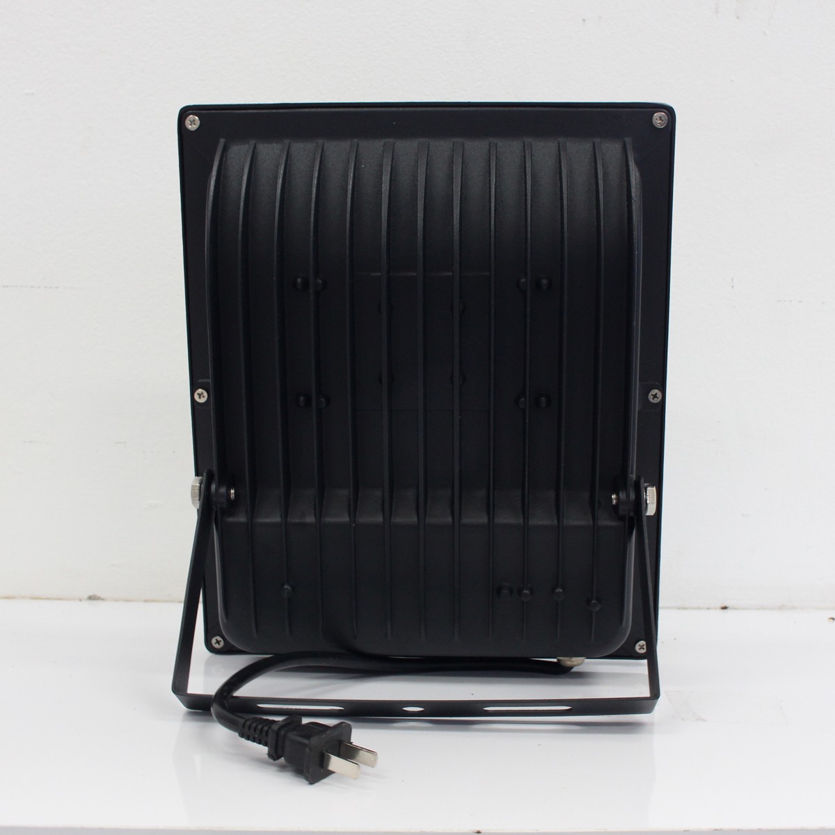 IWC-SPL-50W-RGB สปอร์ตไลท์ สลับสีพร้อมรีโมท