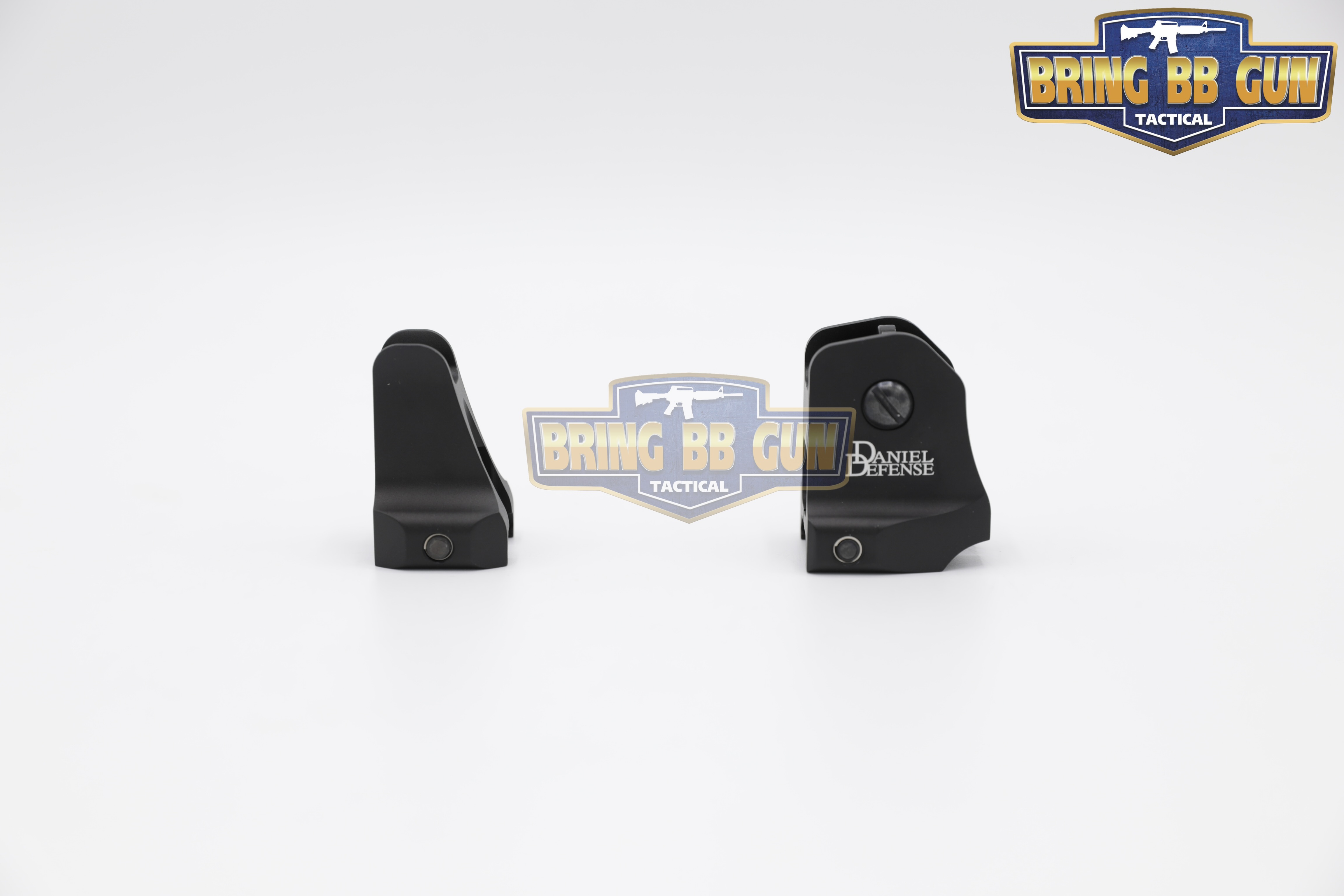 ศูนย์หน้า-หลัง สามเหลี่ยม Daniel Defense