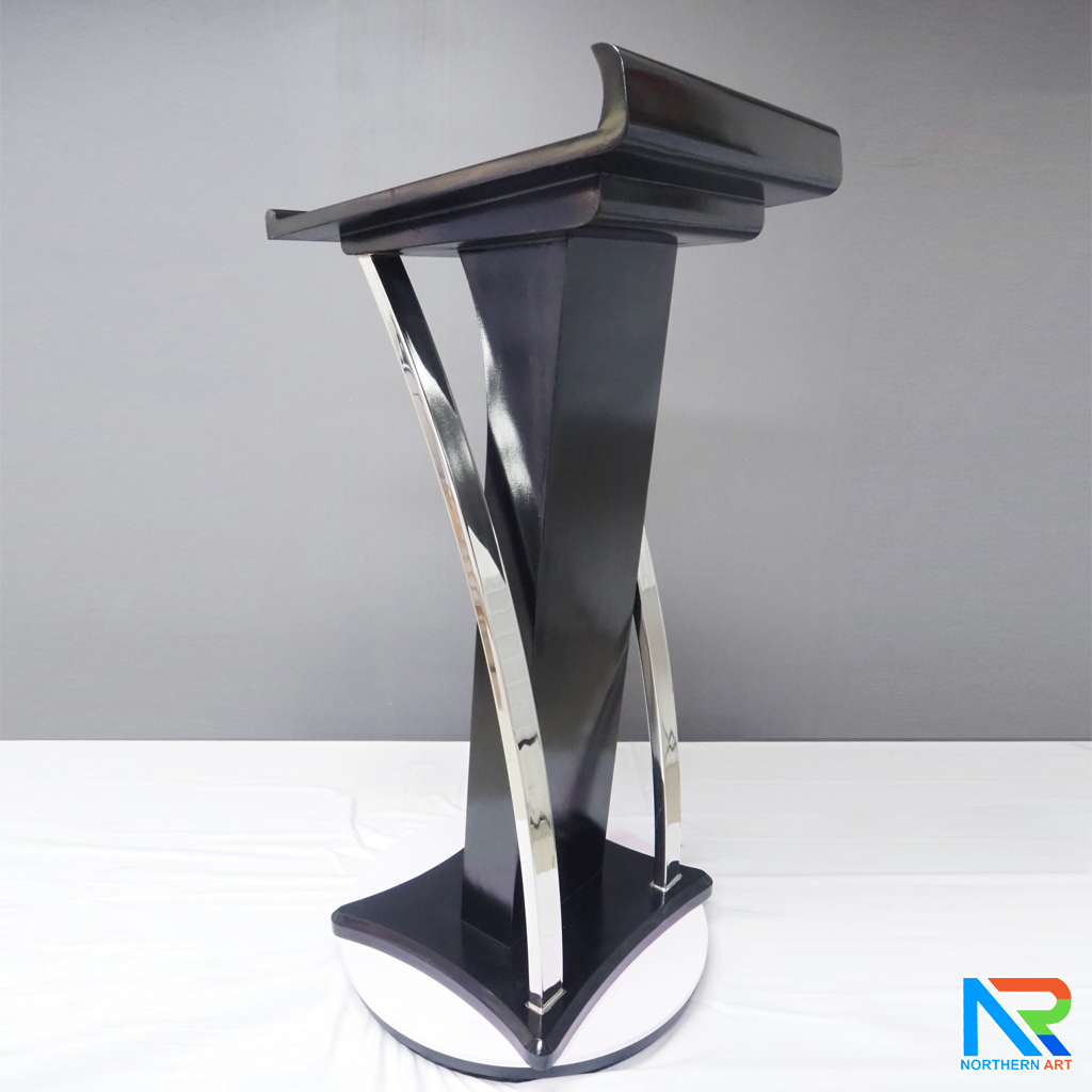 โพเดียมไม้ สีดำ ตกแต่งสแตนเลสเกรด304 ขนาด (W) 55 x (L) 50 x (H) 120 cm.