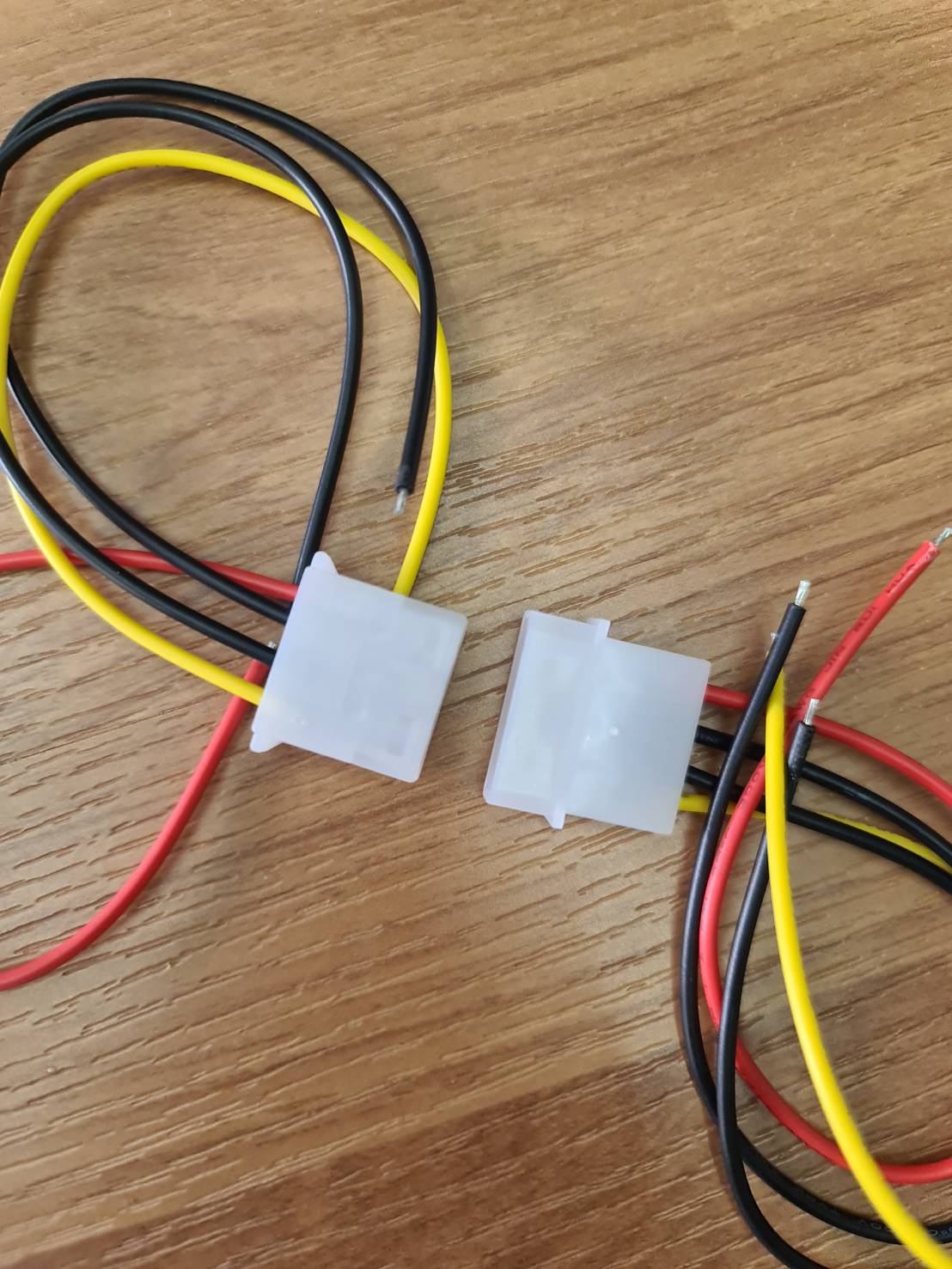 0000311 ซ็อกเก็ต สาย 4 PIN ข้อต่อ สายไฟ