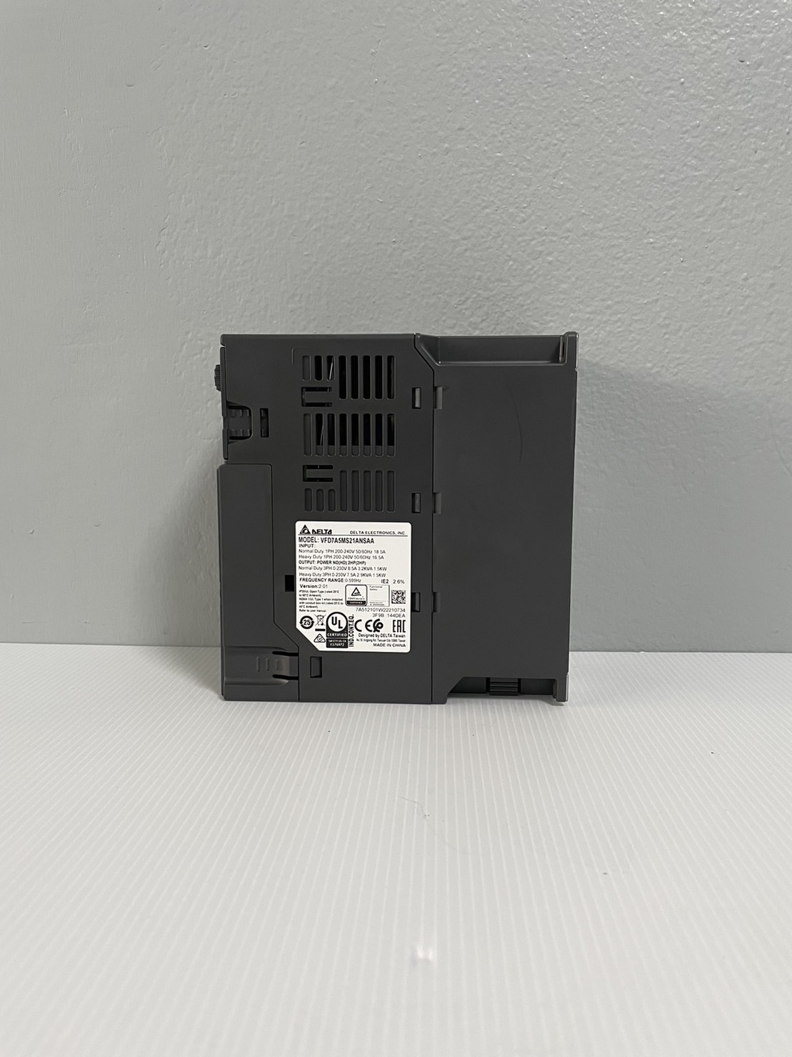 Delta Inverter MS300 VFD7A5MS21ANSAA 2HP 1.5kW Input 220V 1-Phase Output 220V 3-Phase