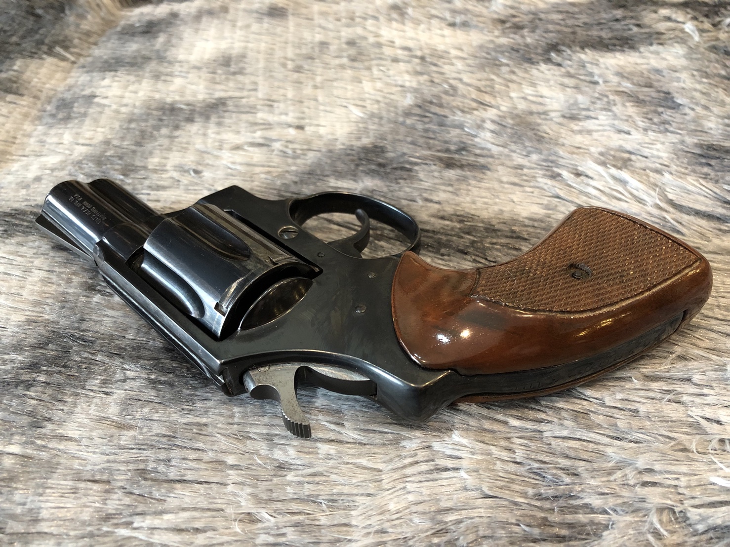 [ปืนฝากขายมือสอง] ปืนลูกโม่ 38 COLT DETECTIVE SPECIAL 2นิ้ว เกลียวลำกล้องลึก น่าสะสมตัวหายาก ผลิตปี 1967 อย่างสวย (รับประกันการตัดโอน ตัวปืน และอื่นๆเช่นเดิม !!)