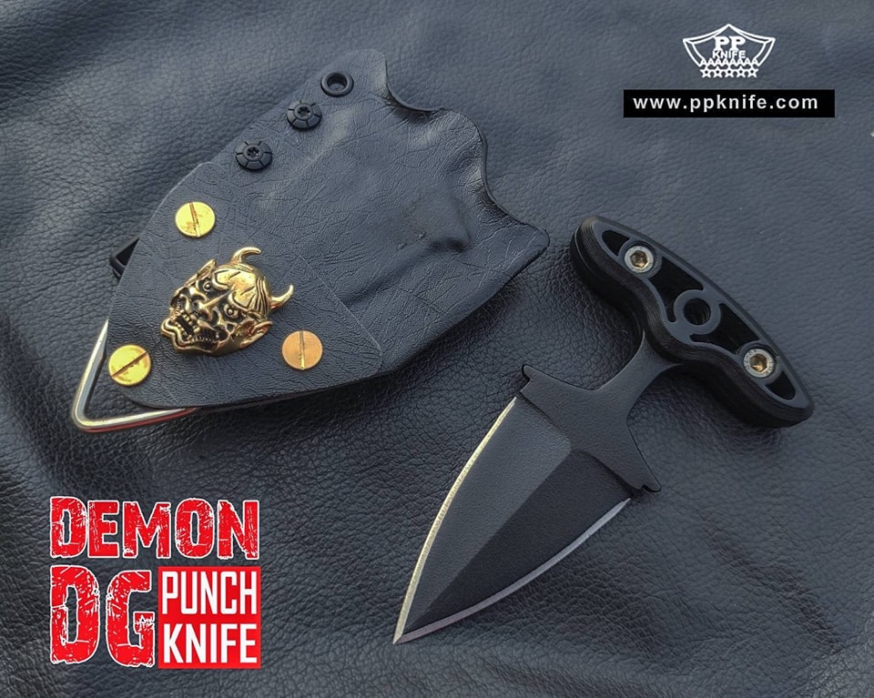 มีดชกตัวใหม่แบรนด์ PPKNIFE รุ่น DEMON DG มีดชกสองคม ปรับปรุงขนาดใหม่จากรุ่นเดิม ให้มีขนาดกะทัดรัด คล่องตัว พกพาได้มิดชิด ใบมีดทำจากสแตนเลส 420J ( JAPAN ) ชุบแข็งอยู่ที่ 57 hrc ขึ้นรูปแบบ 2 คมแท้ ทั้งสองด้าน หน้า/หลัง รีดรูปทรงให้ออกมาได้สวยงาม