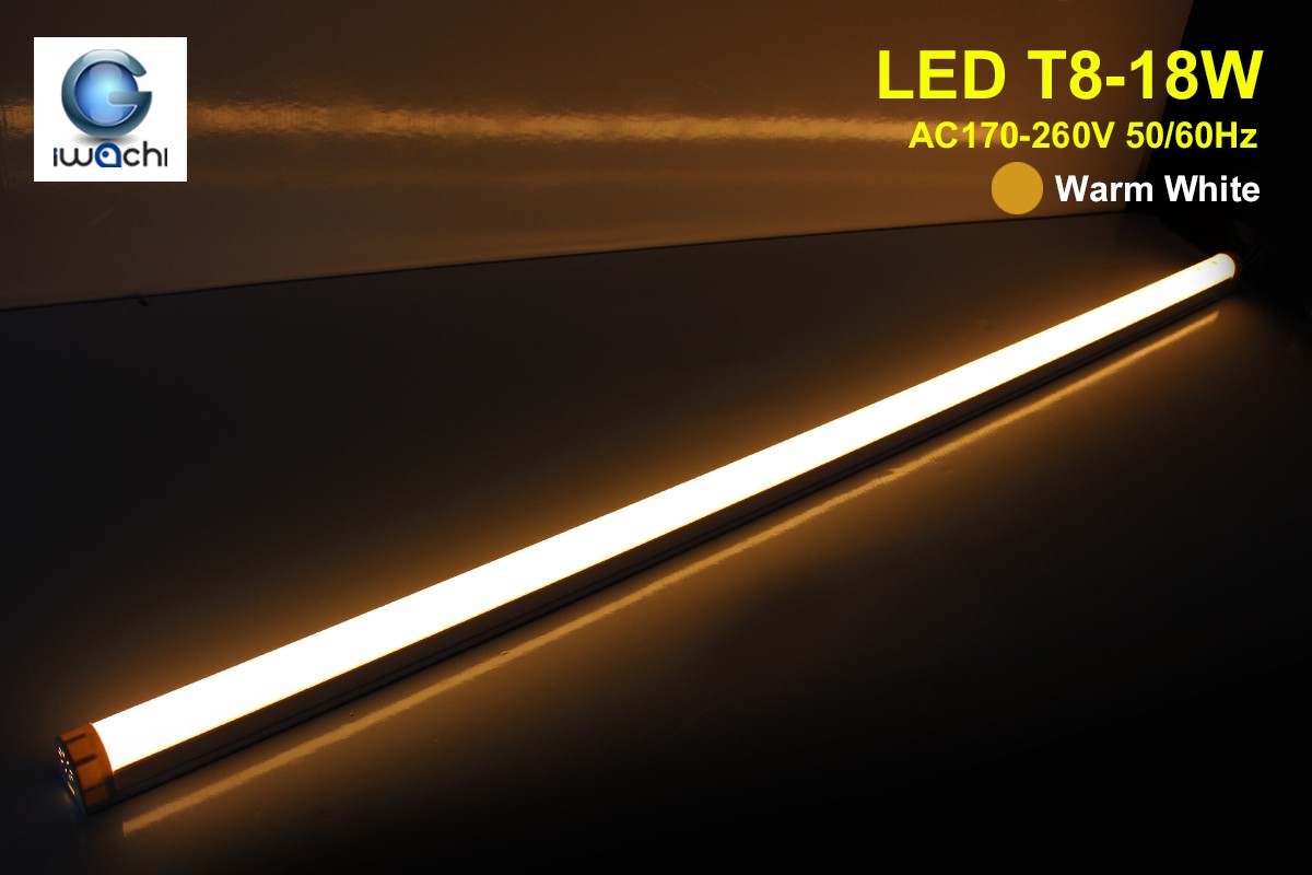 ชุดหลอดพร้อมราง (ถอดหลอดไม่ได้) IWC-SET-PVC-T8-18W แสงขาวและวอร์มไวท์
