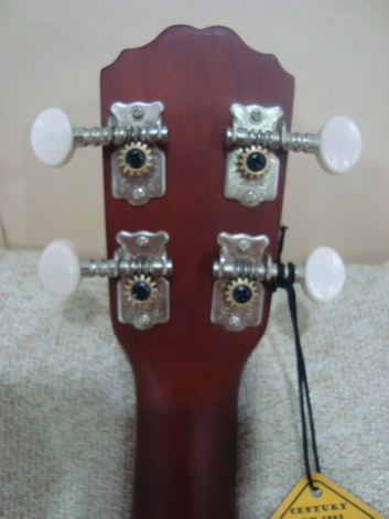 อคูเลเล่ UKULELE ยี่ห้อ Century ของใหม่ ขนาด Concert รุ่น S-243GR สีเหลืองด้าน สวย เสียงดี ขายถูก