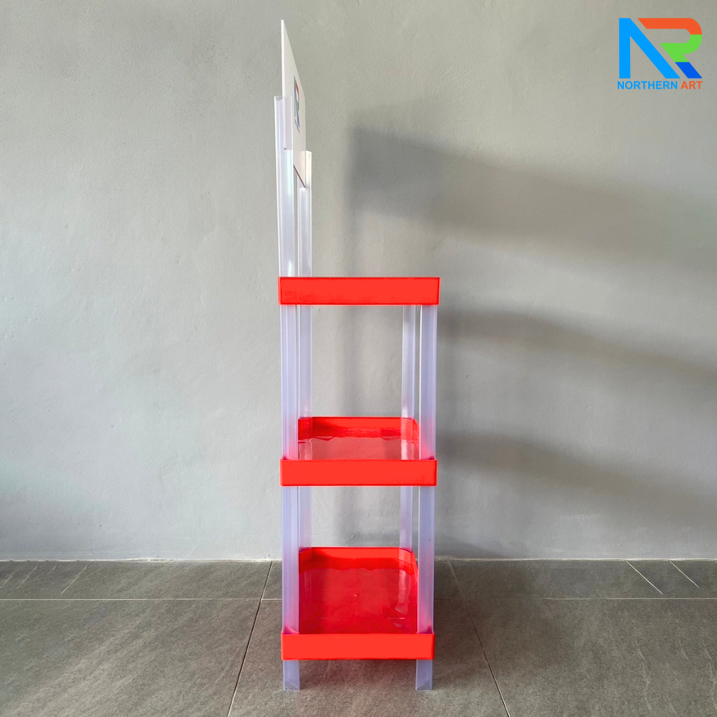 ชั้นวางสินค้าพลาสติก 3 ชั้น สีแดง ขนาด (W) 53 x (L) 35 x (H) 140 cm. น้ำหนักเบา ถอดประกอบได้