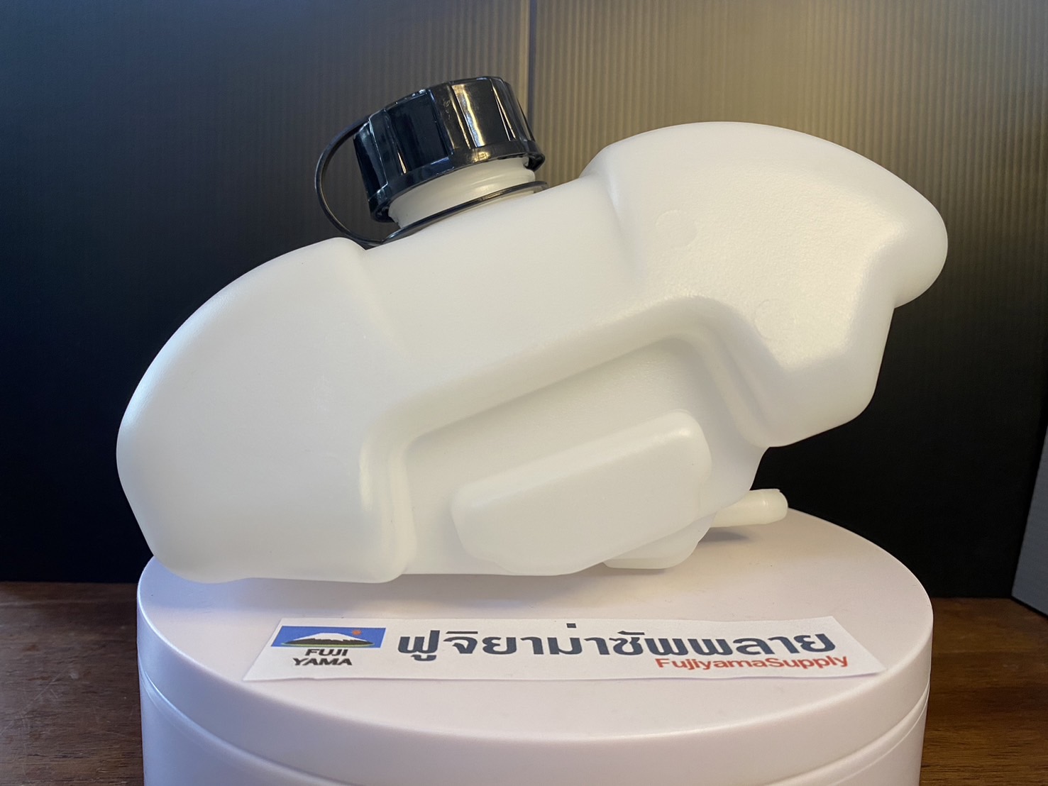 ถังน้ำมัน RBC411 ใช้กับเครื่องตัดหญ้า Makita 411