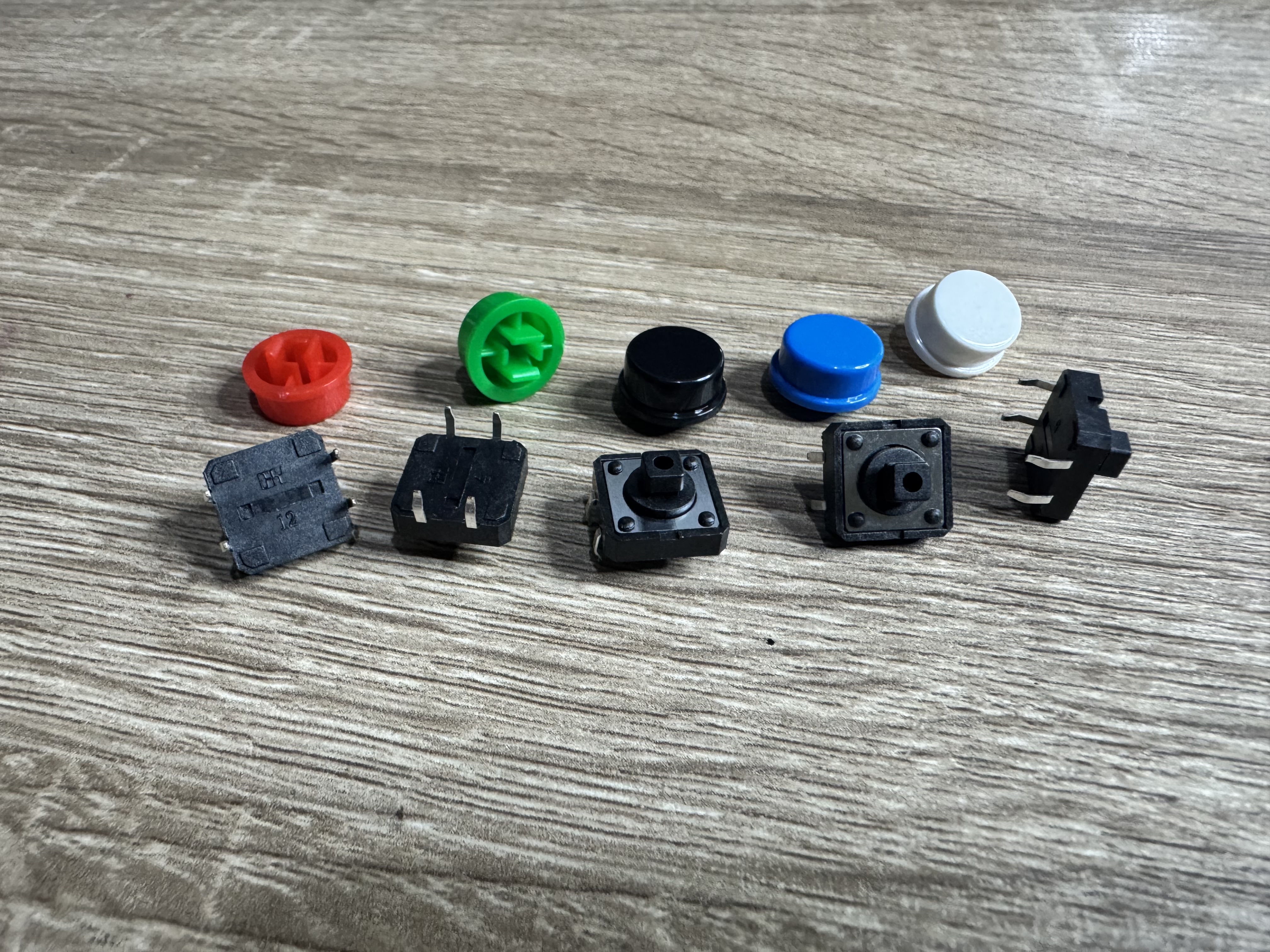 12X12mm Big key module Big button module, switch module with hat, High level output for arduino (ชุดละ 5 ชิ้น)