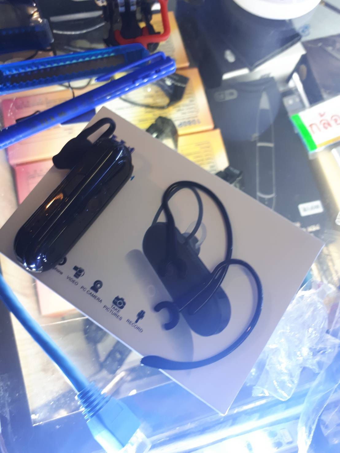 กล้องนักสืบ ซ่อนพราง หูฟังบูลทูธ ซ่อนกล้องวีดีโอ 32 GB Bluetooth Earbud Spy Camera