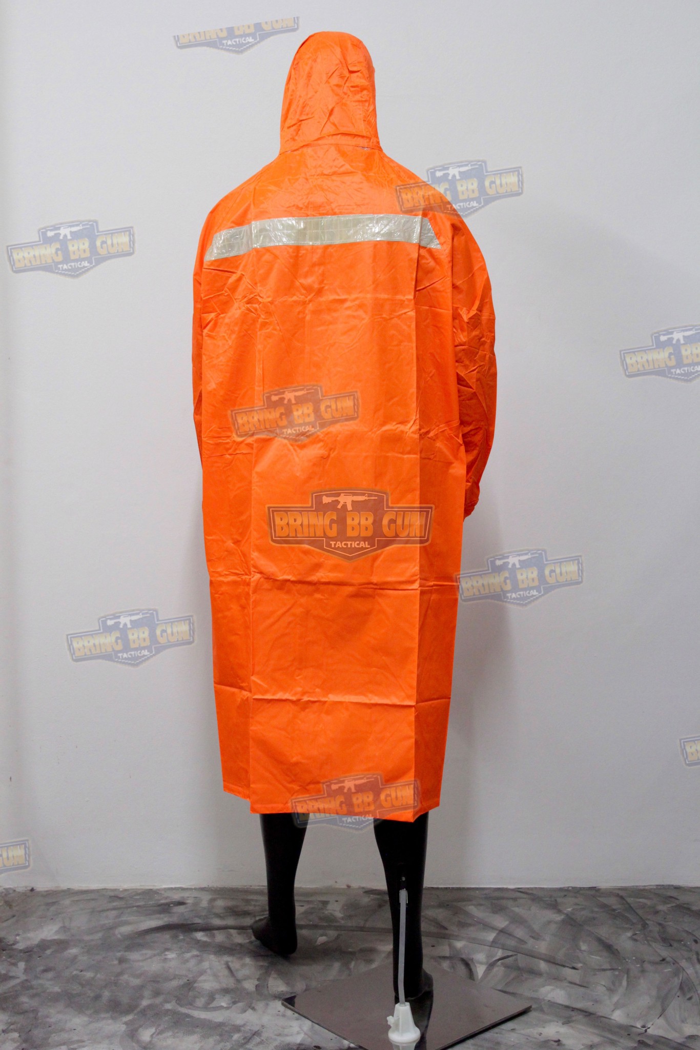 เสื้อโค้ดกันฝน ตราช้าง (Danko) เสื้อกันฝนคลุมยาว 998 (Raincoat) (มีแถบสะท้อนแสงด้านหลัง) (ชุดกันฝน) (เสื้อคลุม) (เสื้อกันฝน) (เสื้อกันฝนรถจักรยานยนต์) (กันฝน) (หน้าฝน) (เดินป่า) (ขี่มอเตอร์ไซค์)