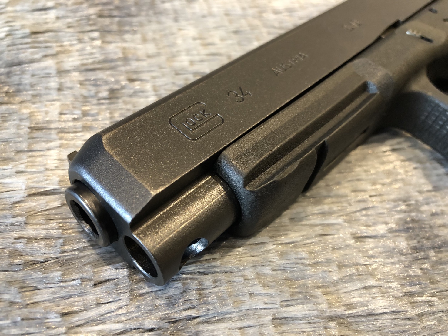 [ปืนฝากขายมือสอง] Glock 34 Gen3 ขนาด9 ลำยาวๆ เน้นใช้งาน เหมาะกับการแข่งขัน หรือสันทนาการเป็นอย่างยิ่ง ยิงสนุก ไกดีมากนุ่มๆลื่นๆ