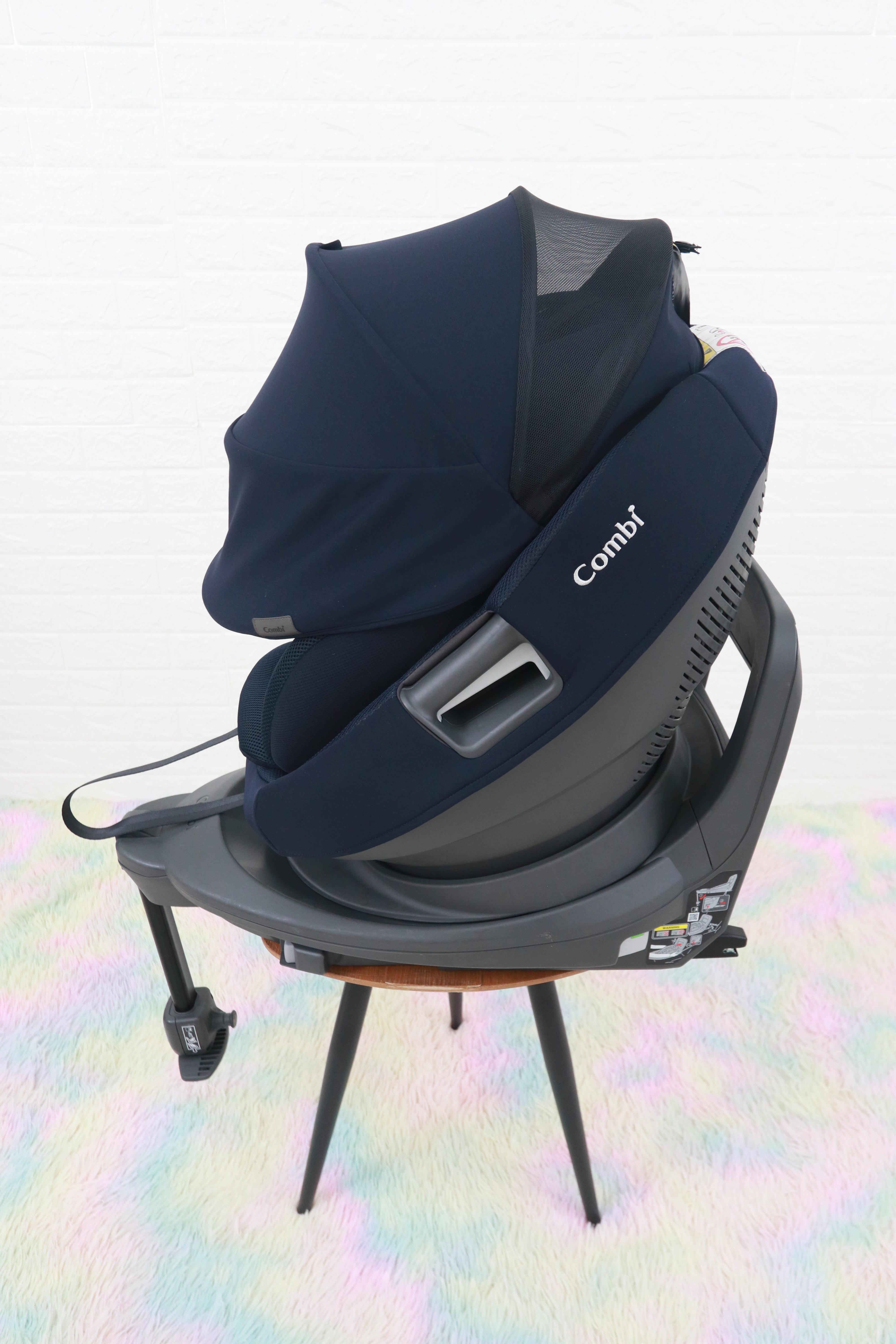 คาร์ซีทมือสอง Combi White Label THE S ISOFIX Egg Shock ZD Navy (NB)
