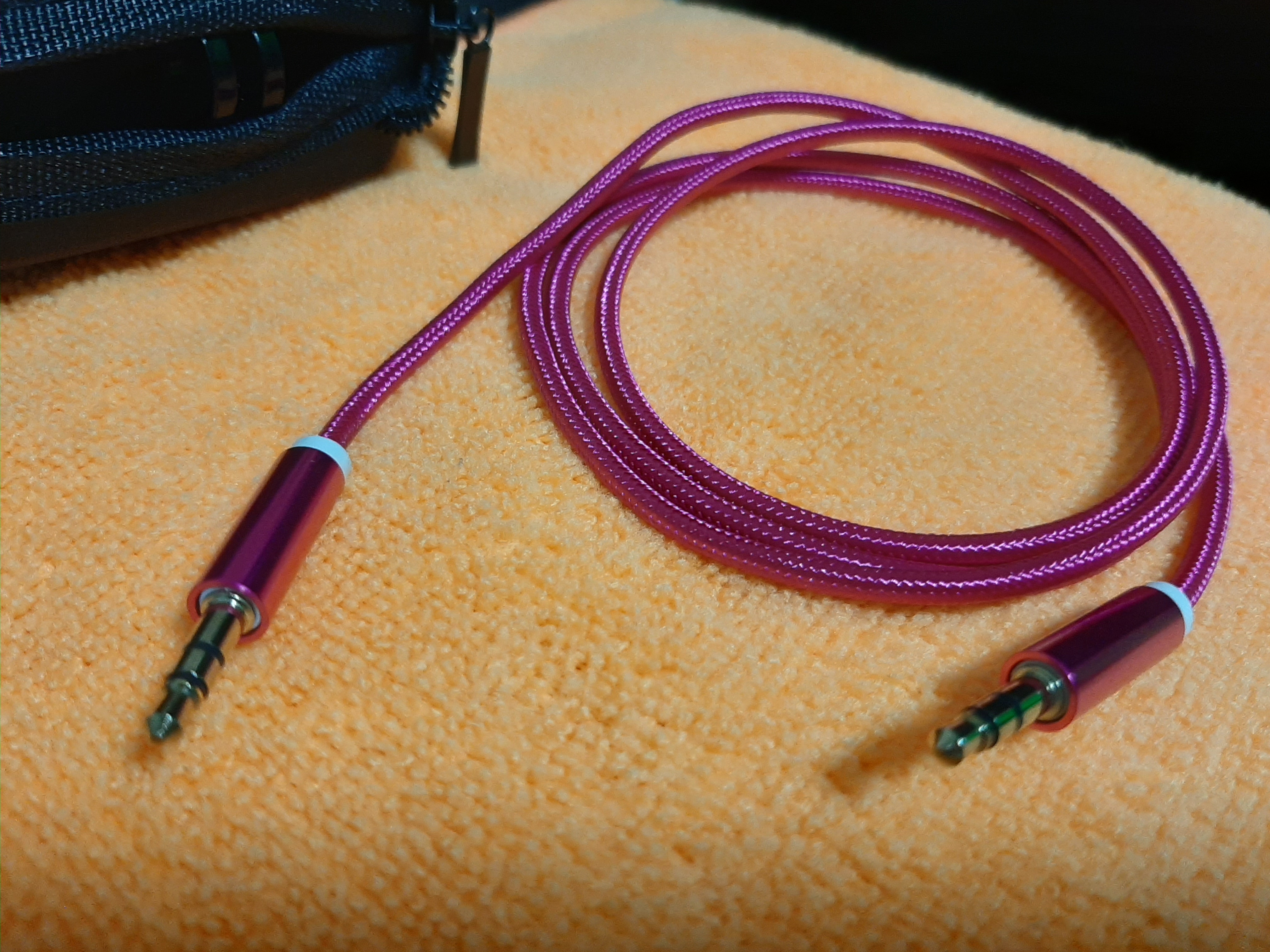 สาย 3.5 mm ยาว 1 เมตร (2 ด้าน)