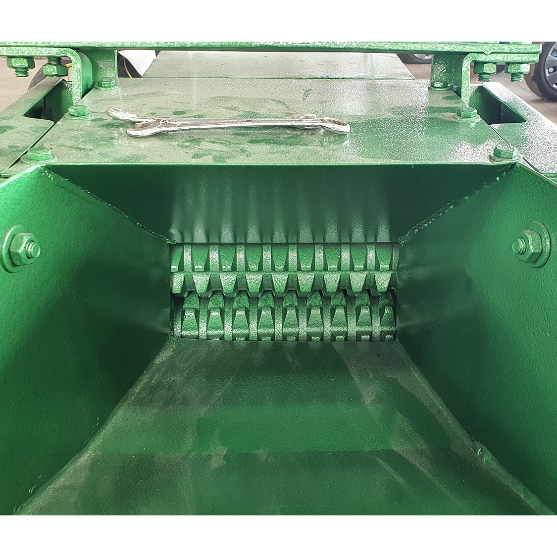 เครื่องหั่นเต๋ามะพร้าว Rotary Chopper (เครื่องเปล่า)