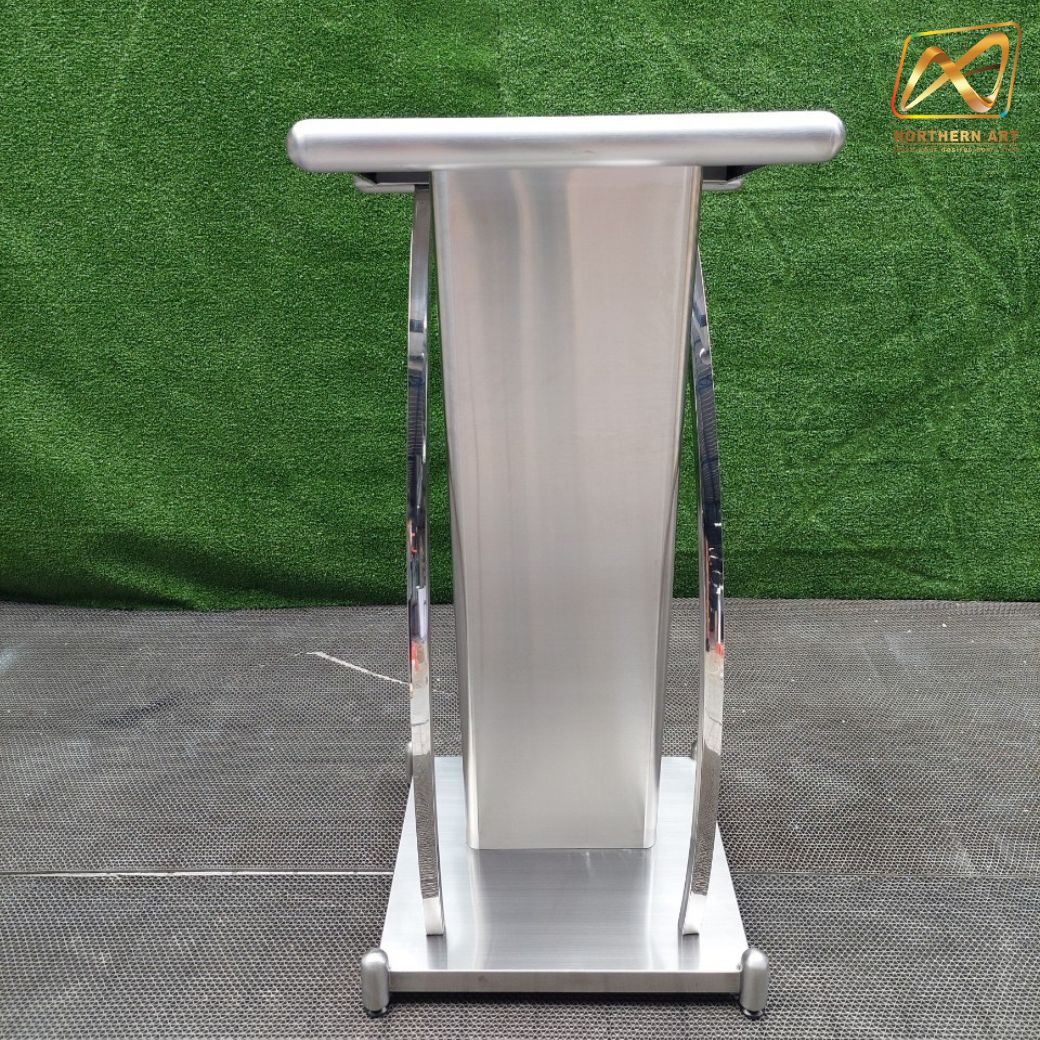 โพเดียมสแตนเลส แฮร์ไลน์ ST-01 ขนาด TOP (W)57 x (L)49 สูง (H)116 ซม. ตกแต่งสแตนเลสโค้งด้านข้าง เกรด304 แข็งแรงทนทาน