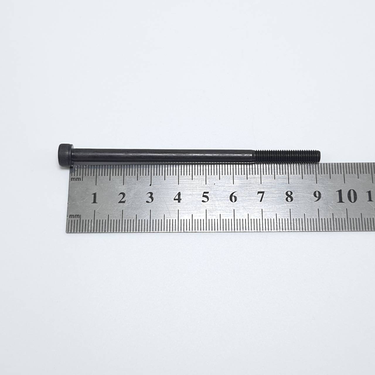 น็อต หัวหกเหลี่ยม M5*90 mm