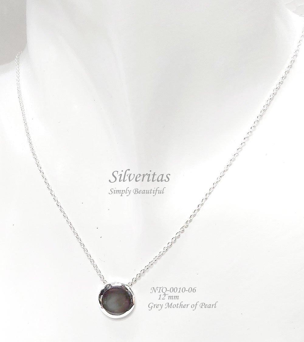 สร้อยคอเงินแท้925ประดับด้วยเปลือกหอยสีเทา ขนาด12มม รหัส-NTQ-0010-06
