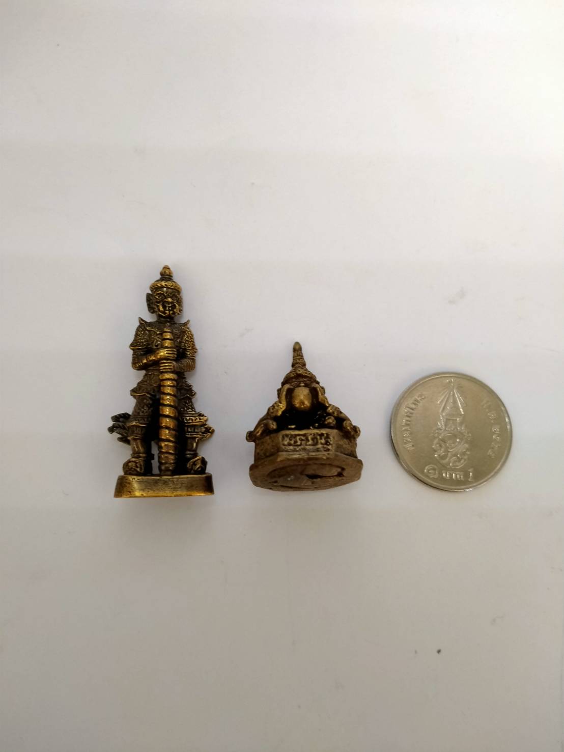 ท้าวเวสสุวรรณ พระราหู คู่ละ