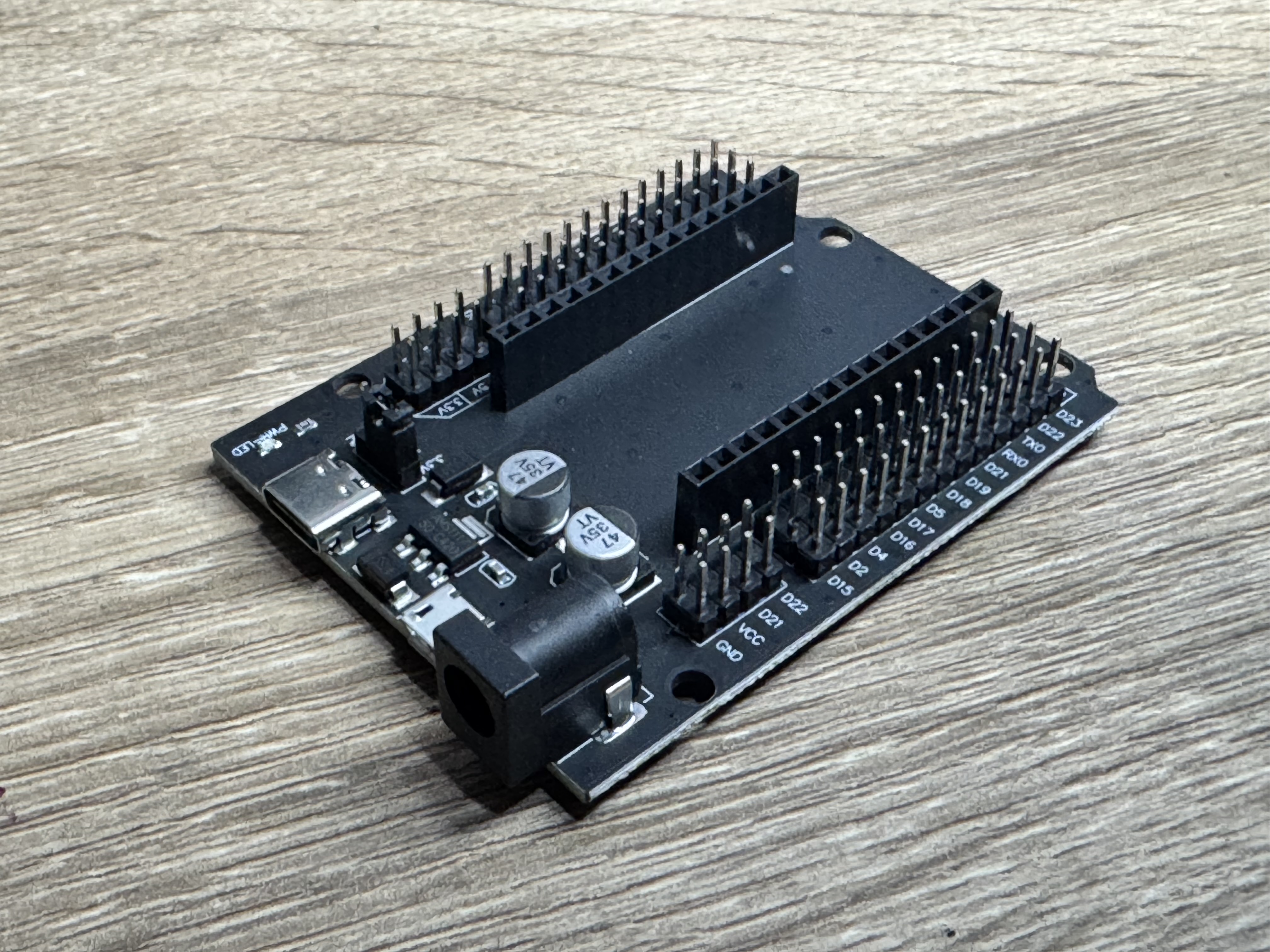 shield for ESP32 Development Board Wireless WiFi Bluetooth module Dual Core 30Pin