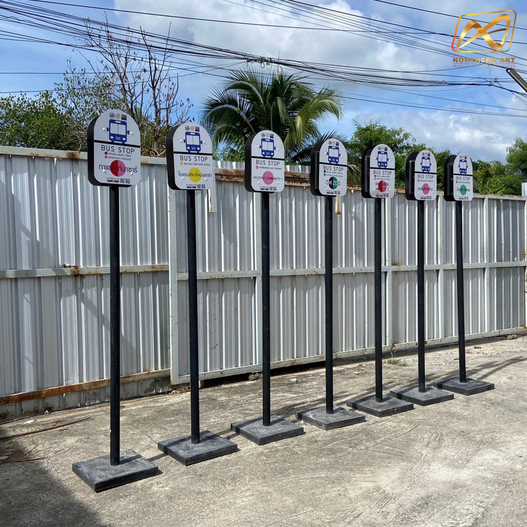 ป้ายรถบัส ป้ายรถประจำทาง โครงสร้างเหล็กพ่นสีดำทั้งชุด ขนาด (W)40 x (H)226 cm.