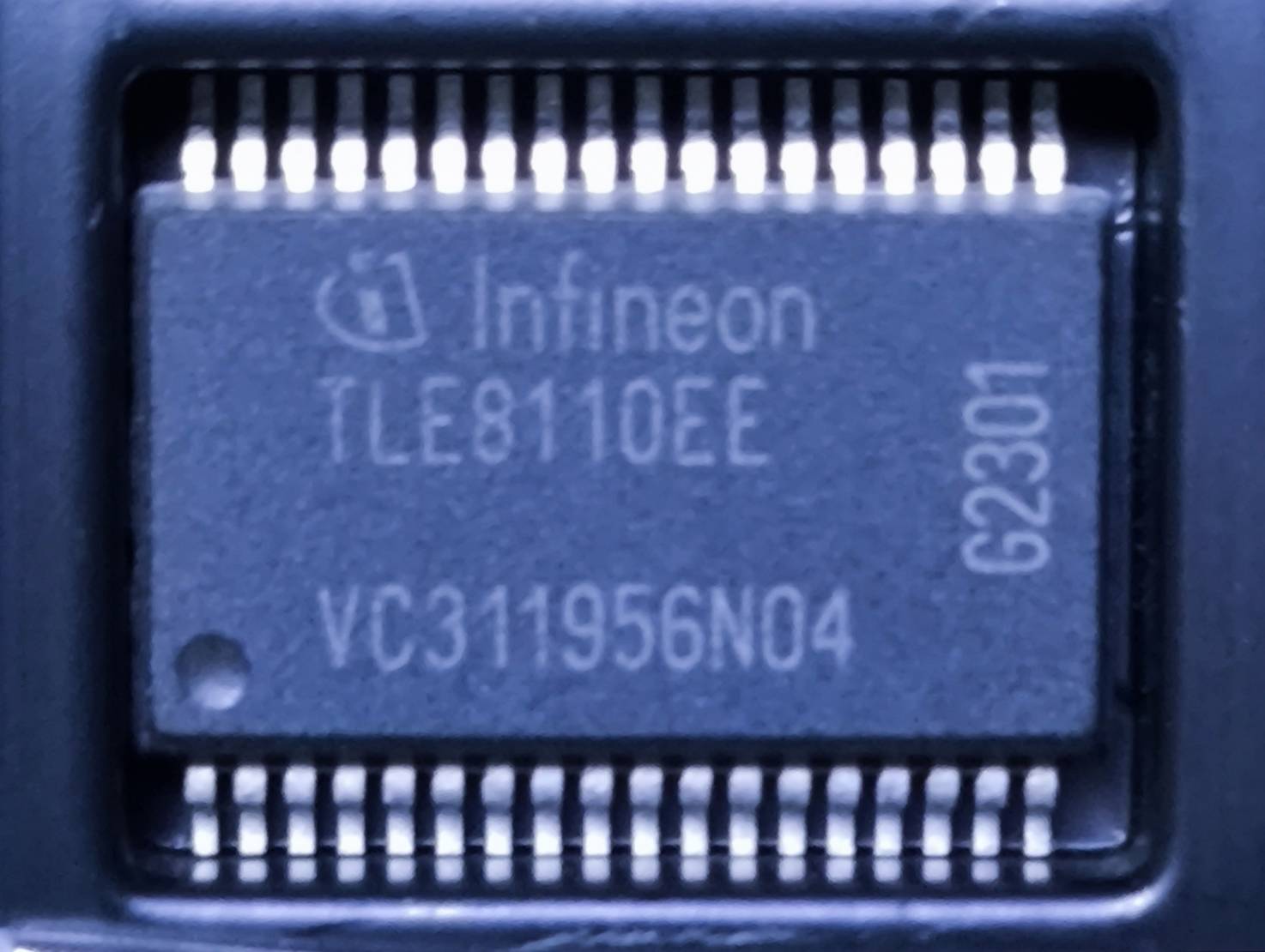 TLE8110EE