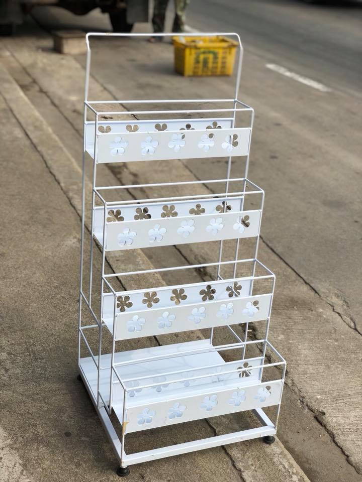 ชั้นวางขวด ชั้นวางสีสเปรย์