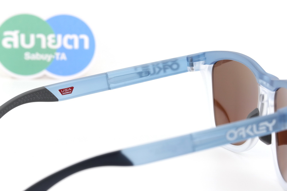 Oakley FROGSKINS RANGE XL A Matte Trans Stonewash/Prizm Deep Water Polarized SKU#OO9503A-04