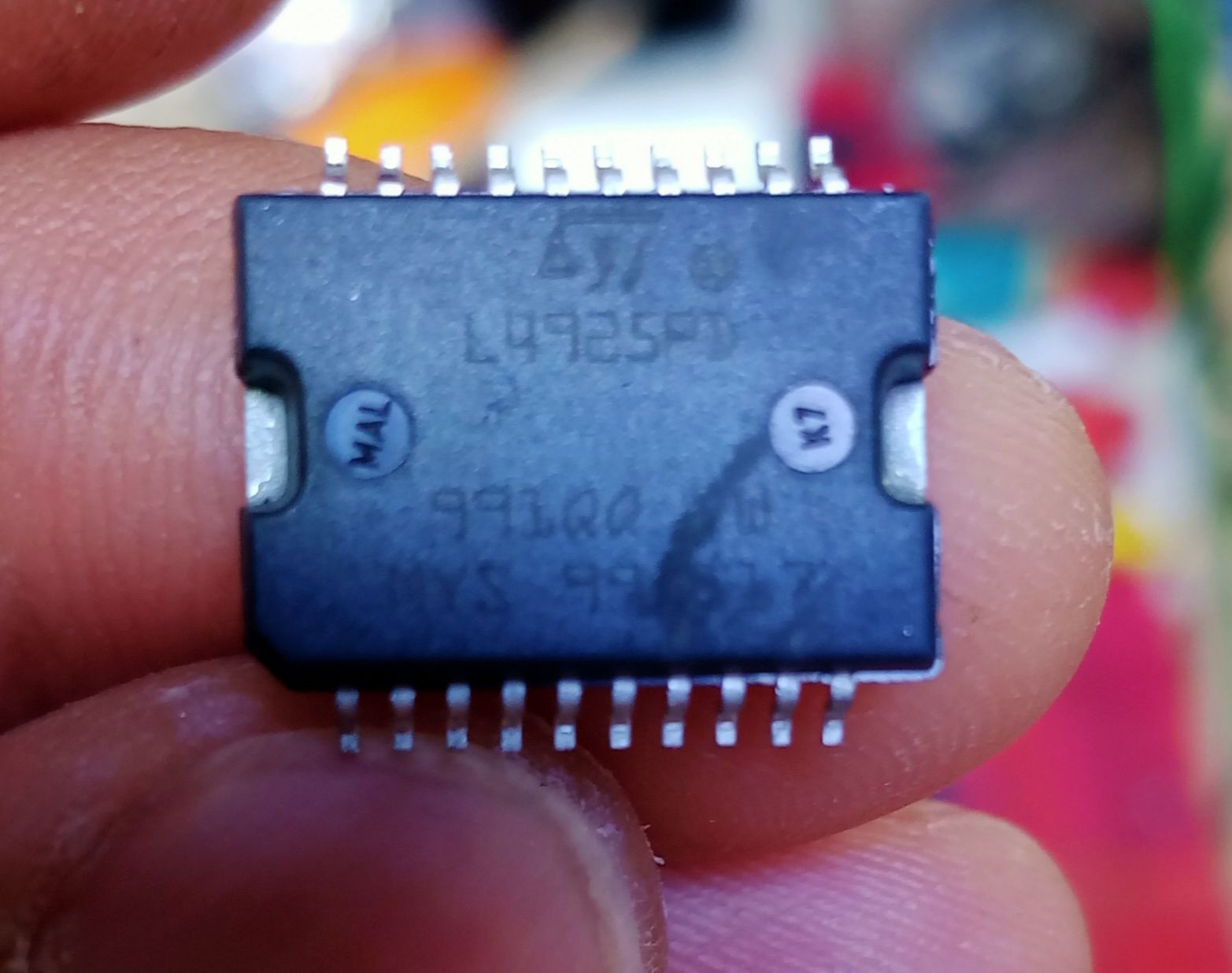 L4925