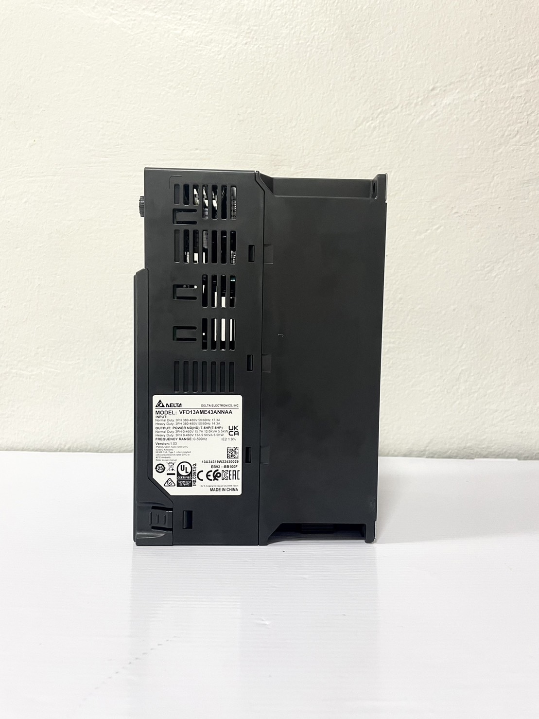 Delta Inverter ME300 VFD13AME43ANNAA 7.5HP 5.5 KW Input 380V 3-Phase Output 380V 3-Phase