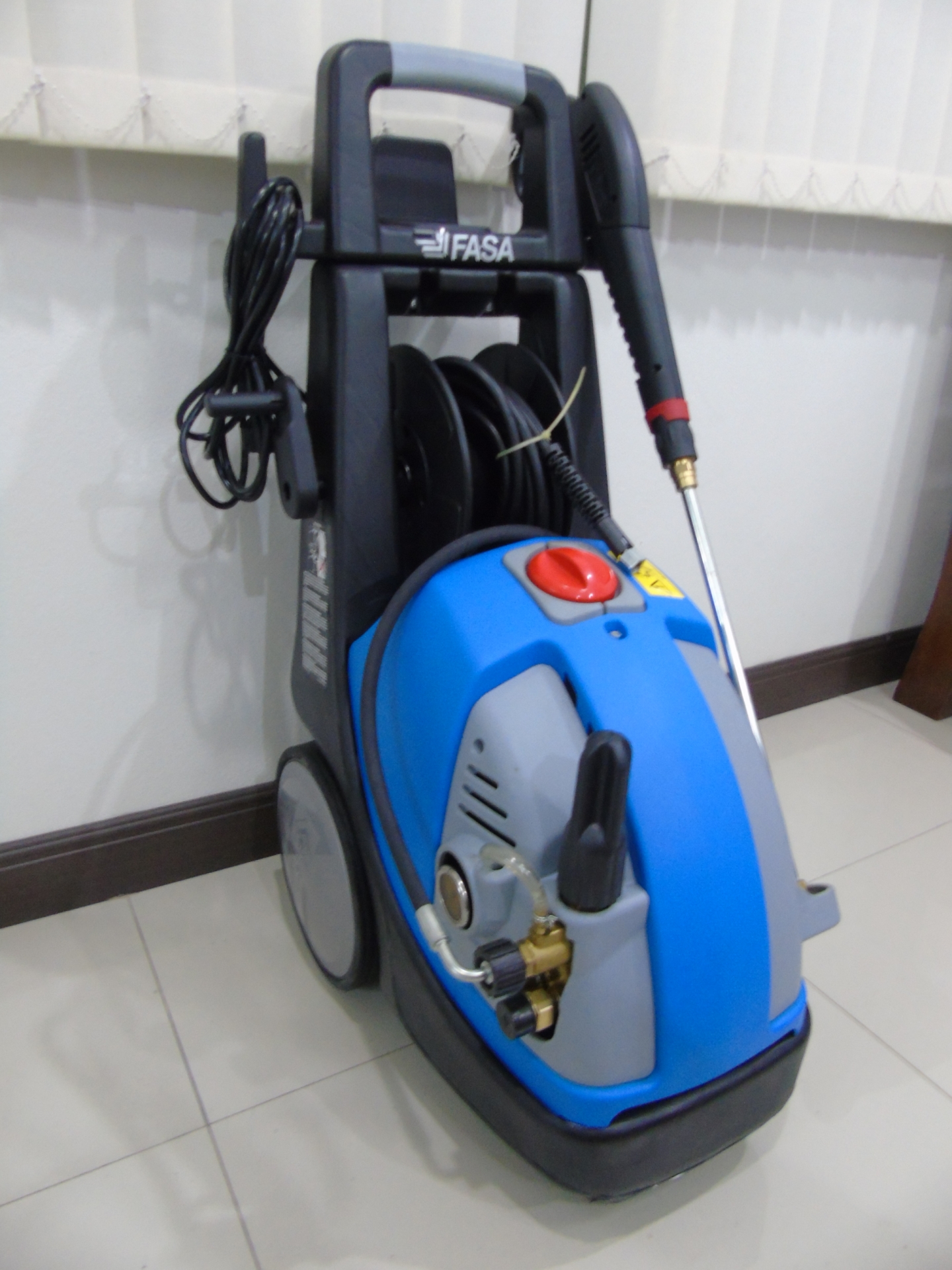 **ลดพิเศษ**เครื่องฉีดน้ำแรงสูง FASA รุ่น CASPIAN 1209LP Made in Italy ของใหม่ ขายถูก