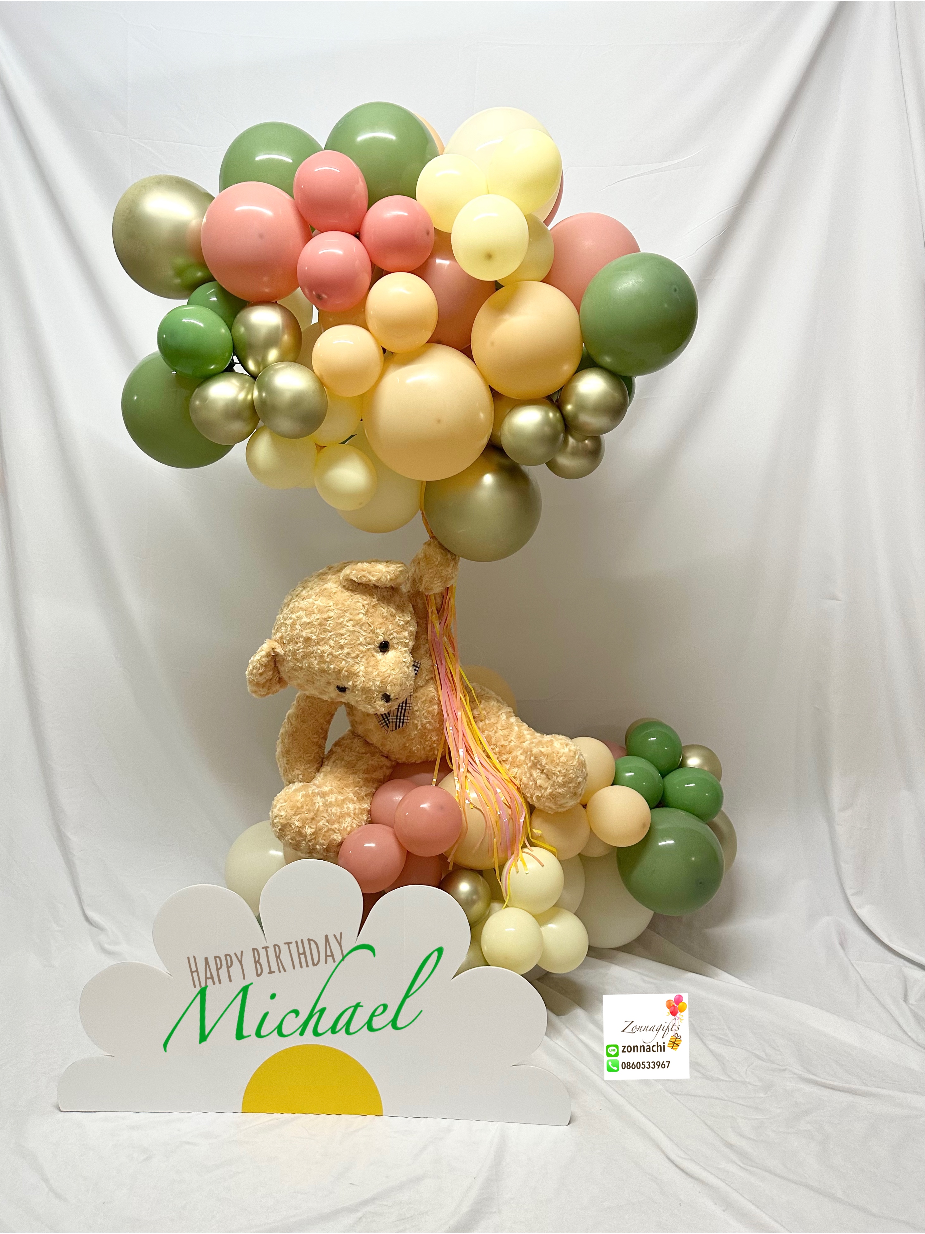 Teddy holding balloon cloud & daisy standy