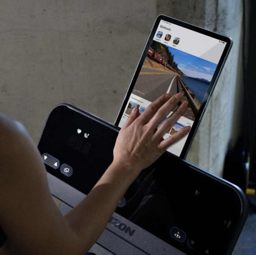 พร้อมส่ง* [ส่งฟรี !!] ลู่วิ่งฟิตเนส ลู่วิ่งไฟฟ้า ลู่เดิน Treadmill Horizon Evolve3.0ปรับชันไม่ได้