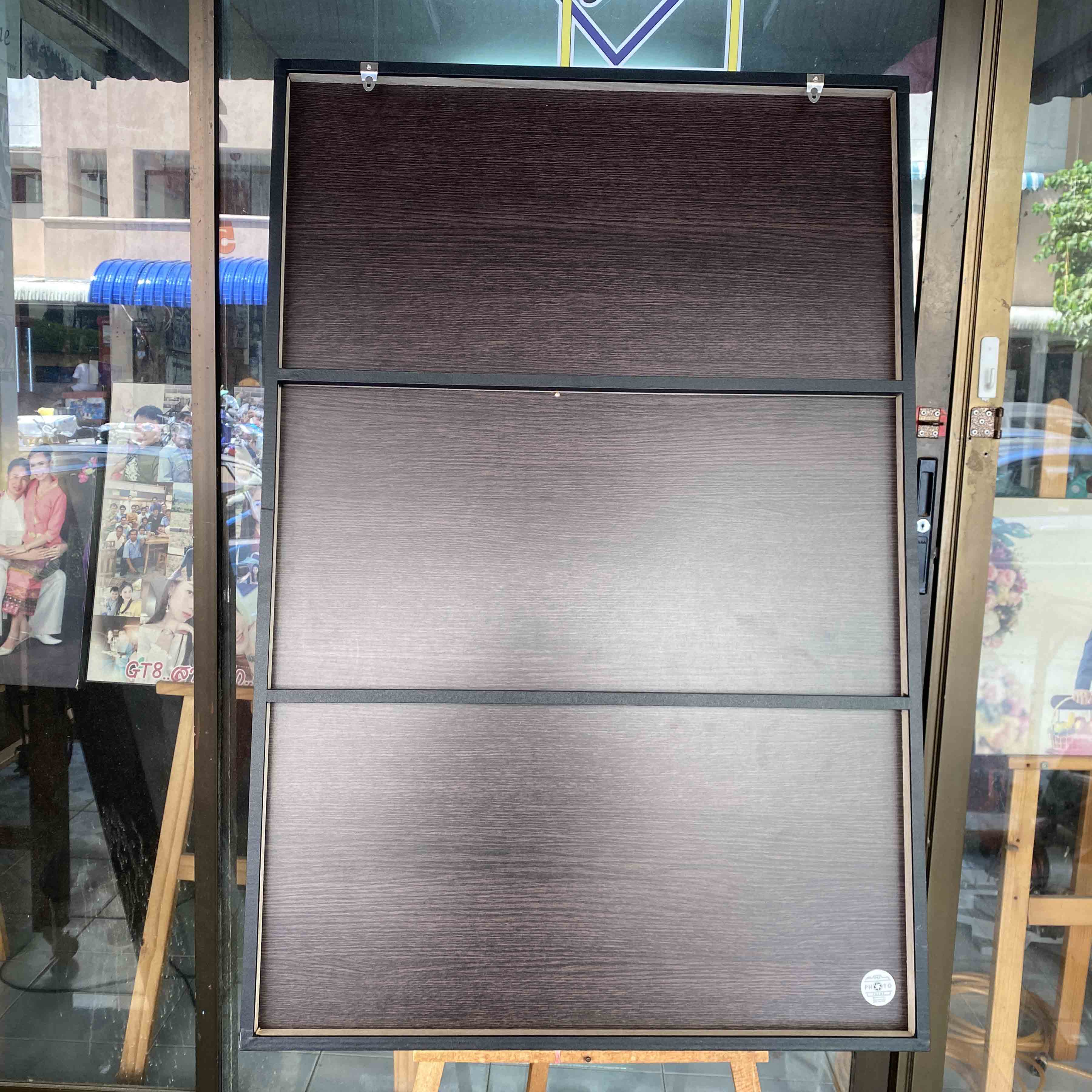 กรอบรูปลอยเคลือบฟิล์มลามิเนต ขนาด30x40นิ้ว