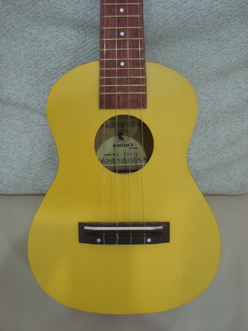 อคูเลเล่ UKULELE ยี่ห้อ Century ของใหม่ ขนาด Concert รุ่น S-243GR สีเหลืองด้าน สวย เสียงดี ขายถูก