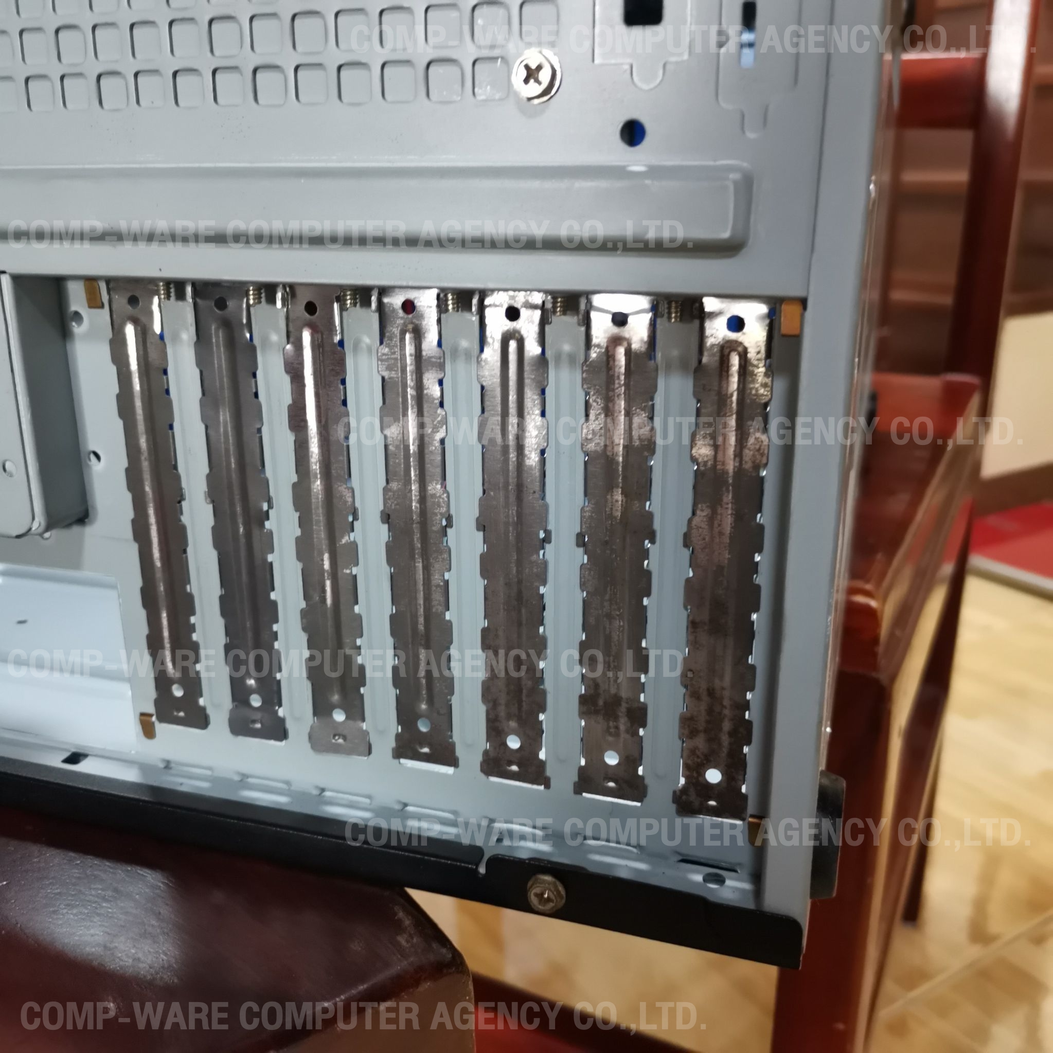 Intel Entry Server Chassis SC5275E Tower/Rack Case 6U (No PSU) ตัวโชว์ มีตำหนิ ไม่มีกล่อง ไม่รับประกัน