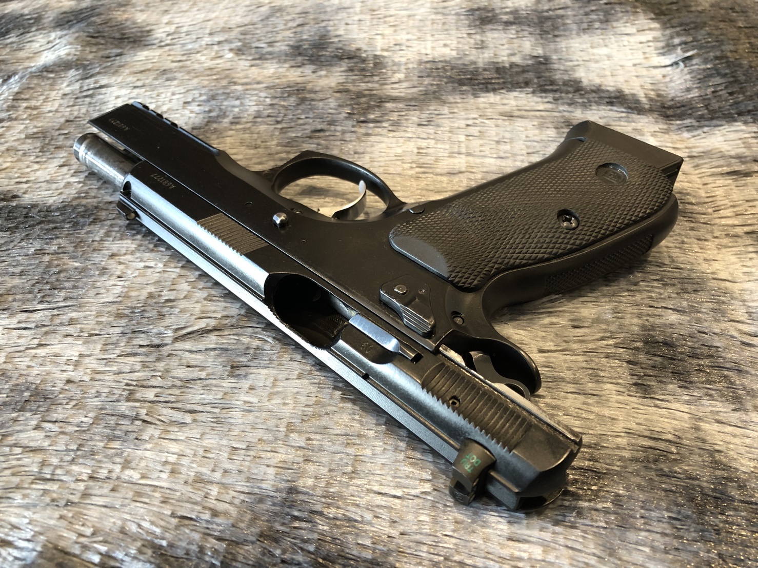 [ปืนฝากขายมือสอง] CZ SP-01 Tactical ขนาด9มม สภาพดี ลำกล้องดี ระบบดีเยี่ยม แม่นยังกะจับวาง