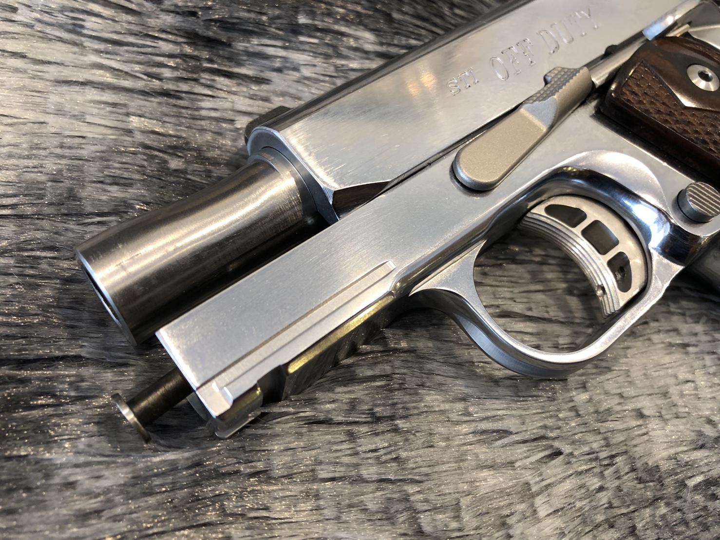 [ปืนฝากขายมือสอง] STI .45 1911 3นิ้ว Off duty สภาพดีแน่น ไกดี แม่นยำสูง เหมาะมือ พกซ่อน พกพาได้สบาย .45 ใหญ่สะใจ