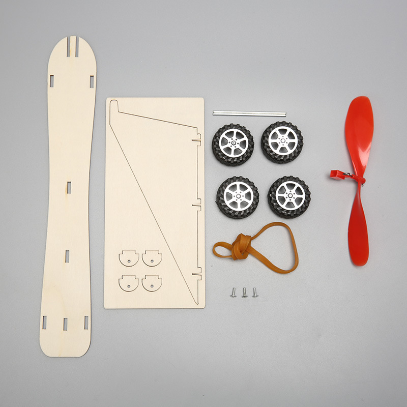 ชุด STEM แบบ DIY : รถพลังงานยาง