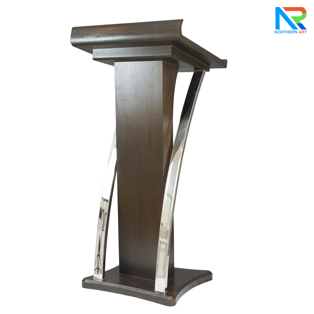 โพเดียมไม้ สีโอ๊ค ตกแต่งสแตนเลสเกรด304 ขนาด (W) 55 x (L) 50 x (H) 120 cm.