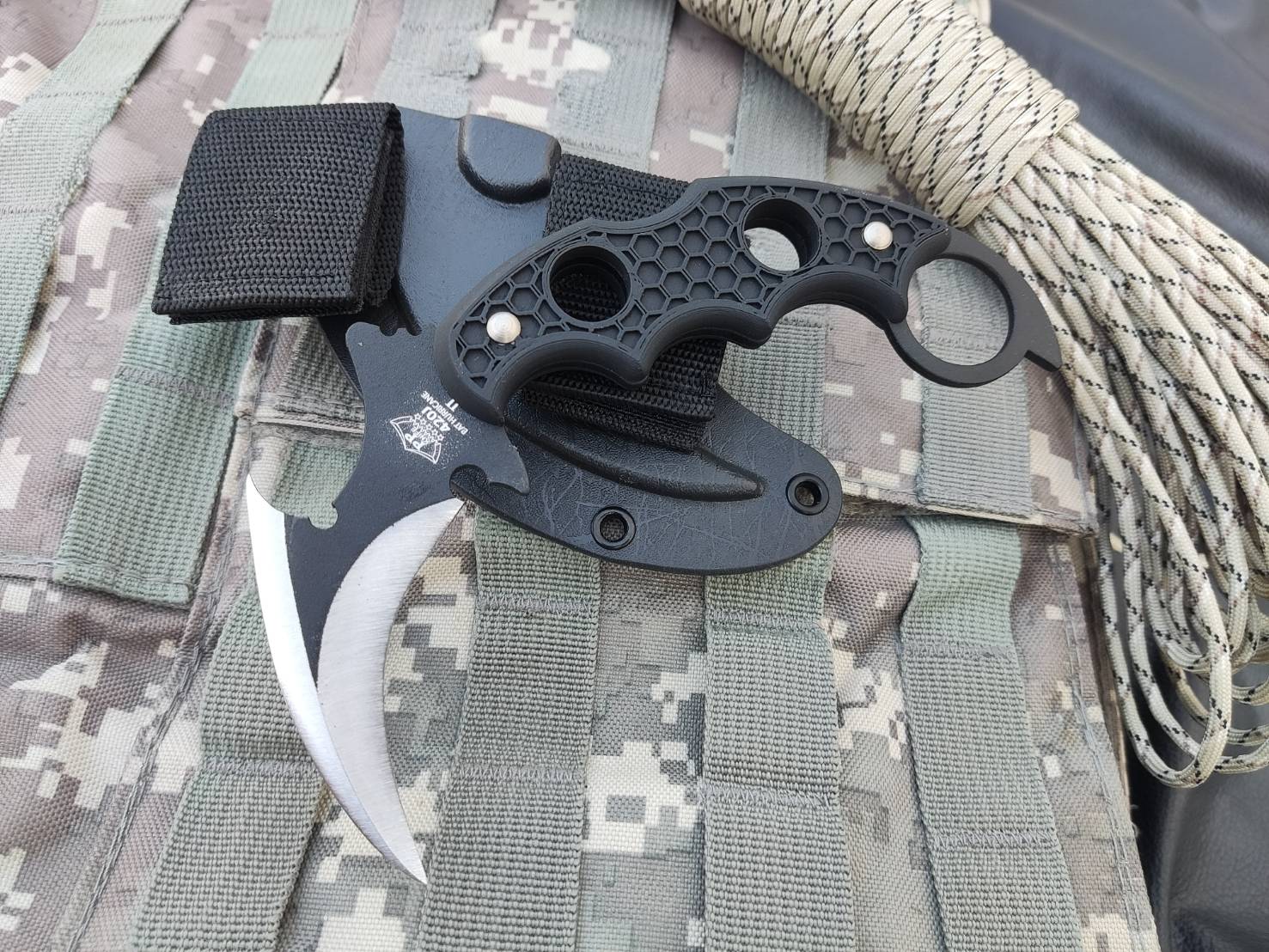 Bat hurricane karambit 2คม รุ่นมีด้าม