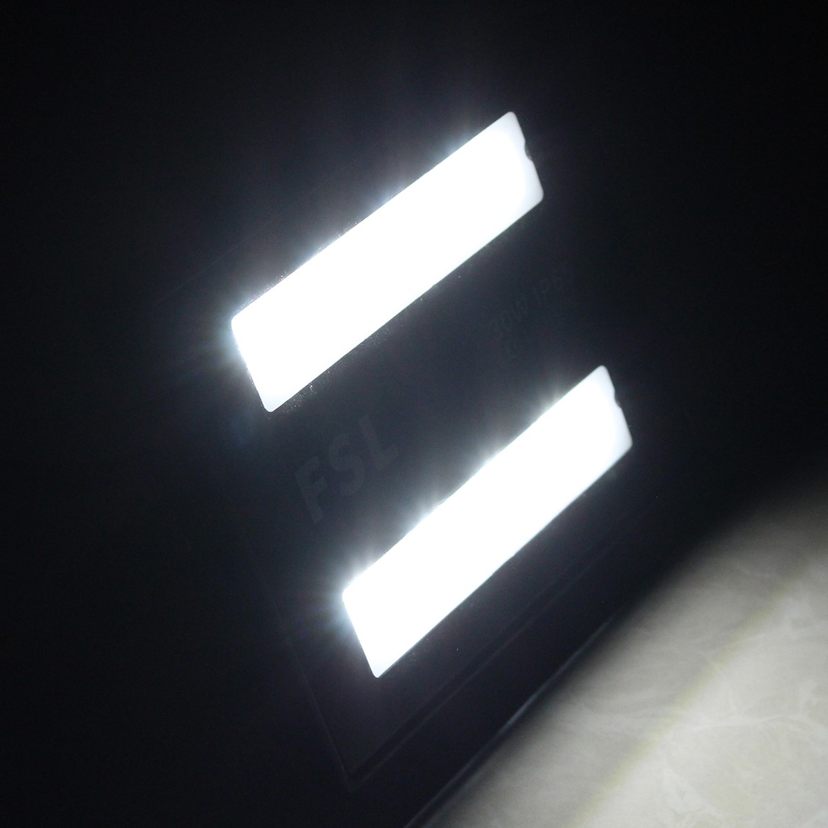 สปอร์ตไลท์ FSL-SPL-808A-50W แสงขาวและแสงวอร์มไวท์