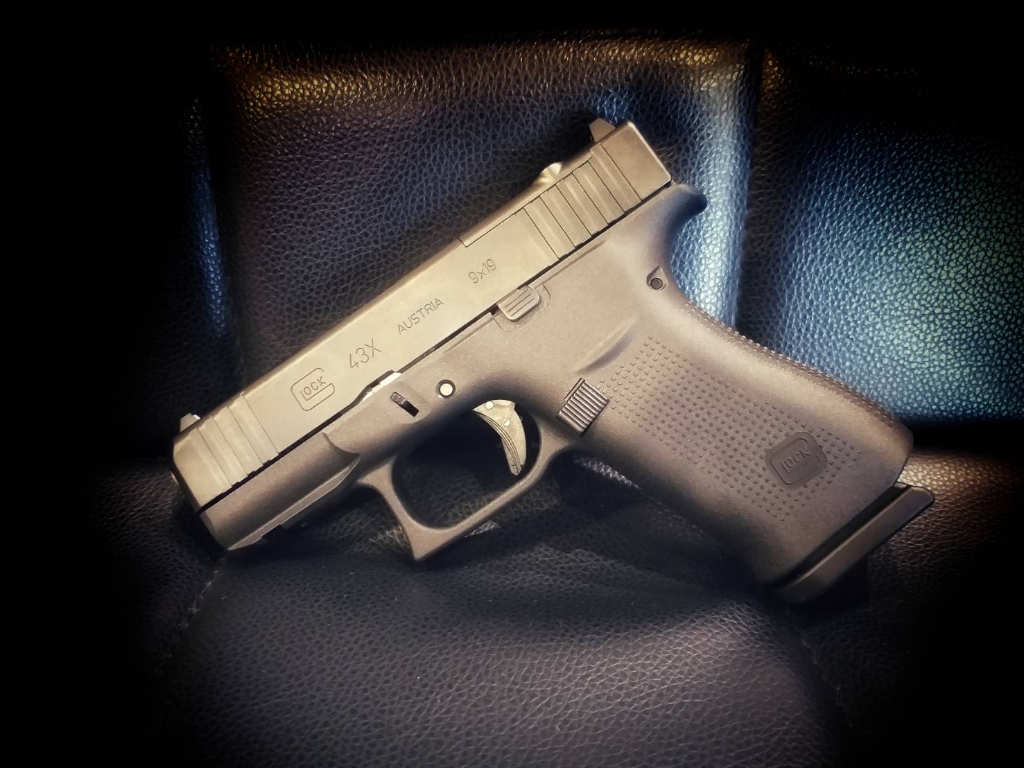 Glock 43XMos และ 48 Mos 9มม AUSTRIA สวัสดิการกรมการปกปครอง สั่งซื้อปืนรบกวนติดต่อร้านเท่านั้น
