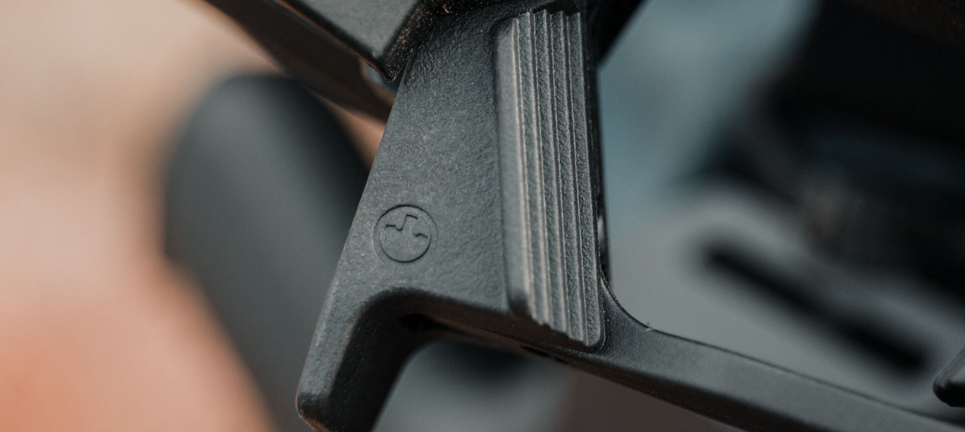 ปุ่มปลดแม็ก MAGPUL for CZ Scorpion EVO3