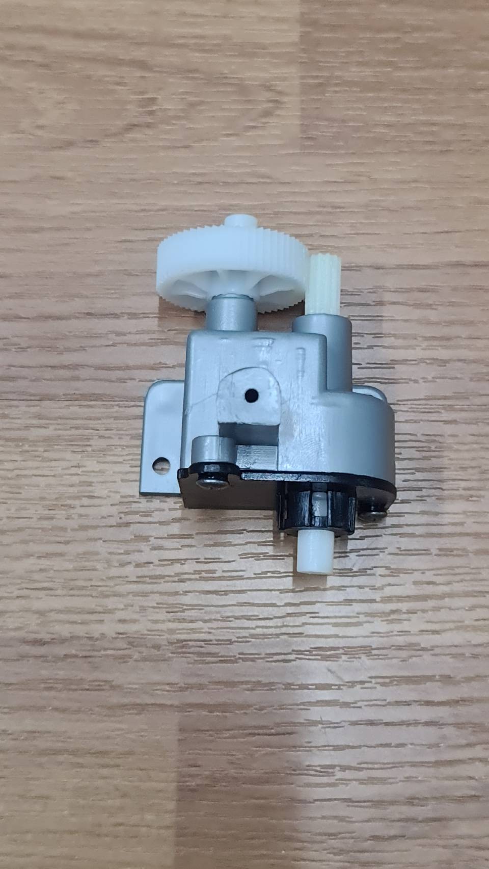 0000476 กระปุก เฟืองพัดลม Hatari 16, 18 นิ้ว เทียบใช้ กระปุกเฟือง ท้ายยาว ชุดเฟืองส่ายพัดลม ชุกกระปุกเกียพัดลม เฟืองส่าย