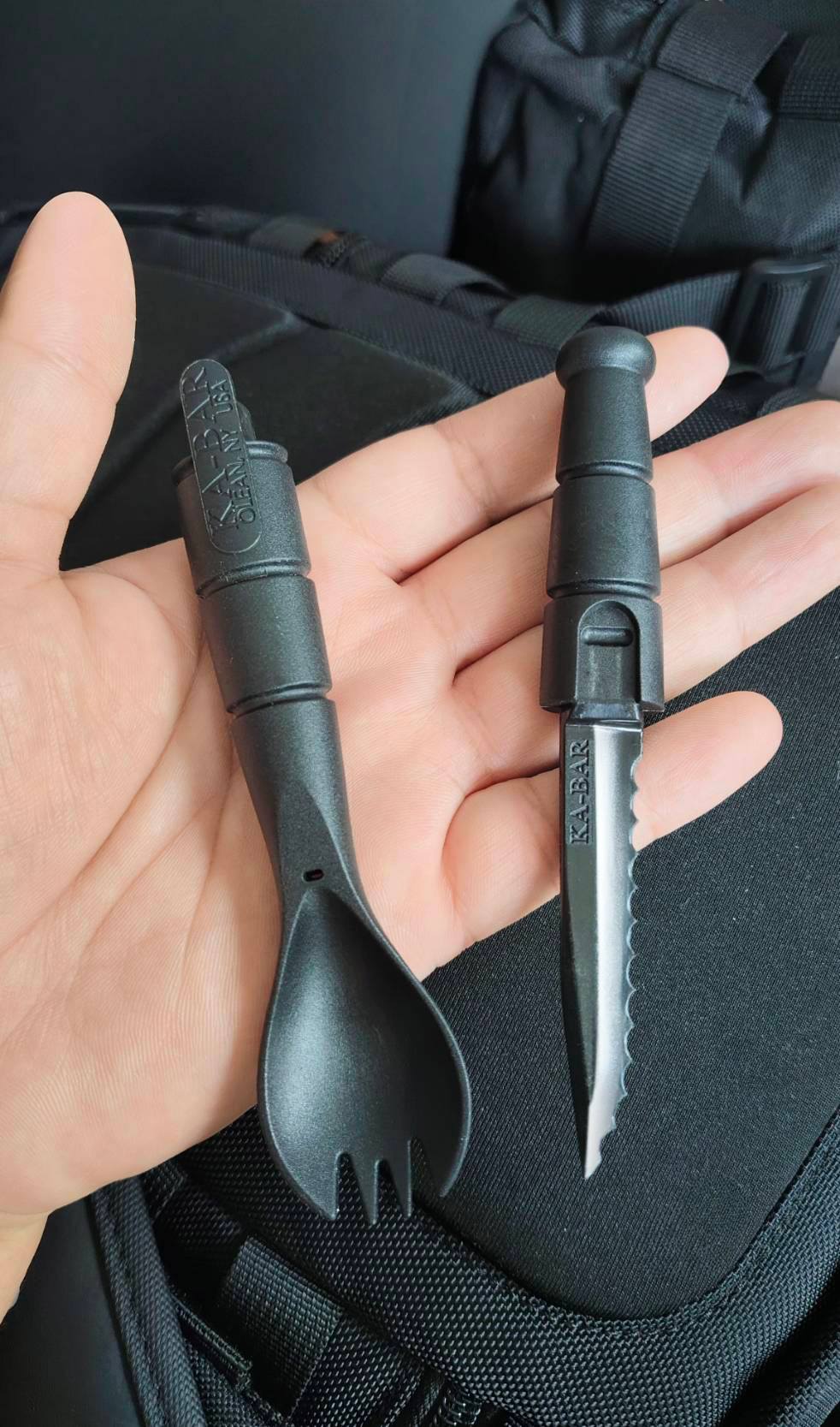 สุดยอดช้อน-ส้อม-มีด 3-in-1 สำหรับสาย Outdoor และนักเดินทาง! 🎯ซ่อนมีดคม: ดึงแยกตัว Spork ออก จะพบมีดใบหยักซ่อนอยู่ (ยาว 2.5 นิ้ว)