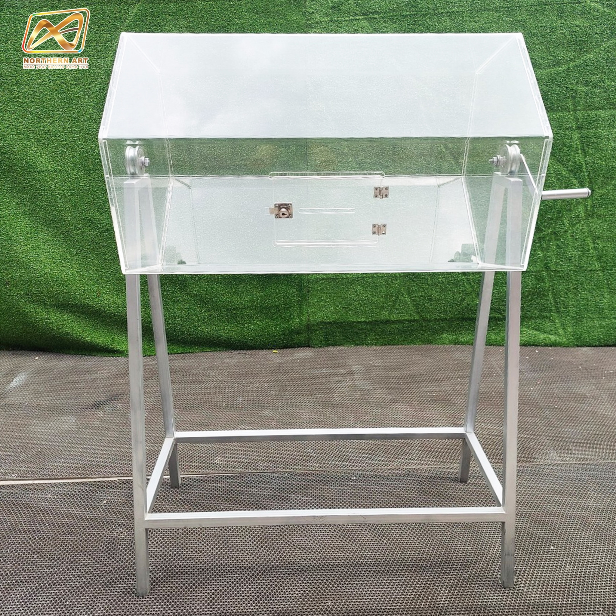 กล่องอะคริลิคจับรางวัล ตั้งพื้น หมุนได้360 องศา ขนาดกล่อง (W) 80 x (D) 58 x (H) 132.5 cm. ฝาเปิดพร้อมกุญแจล็อค